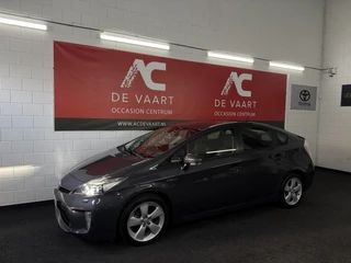 Hoofdafbeelding Toyota Prius Toyota Prius 1.8 Dynamic Business - NAVI/LEER/CAMERA/HUD/NAP