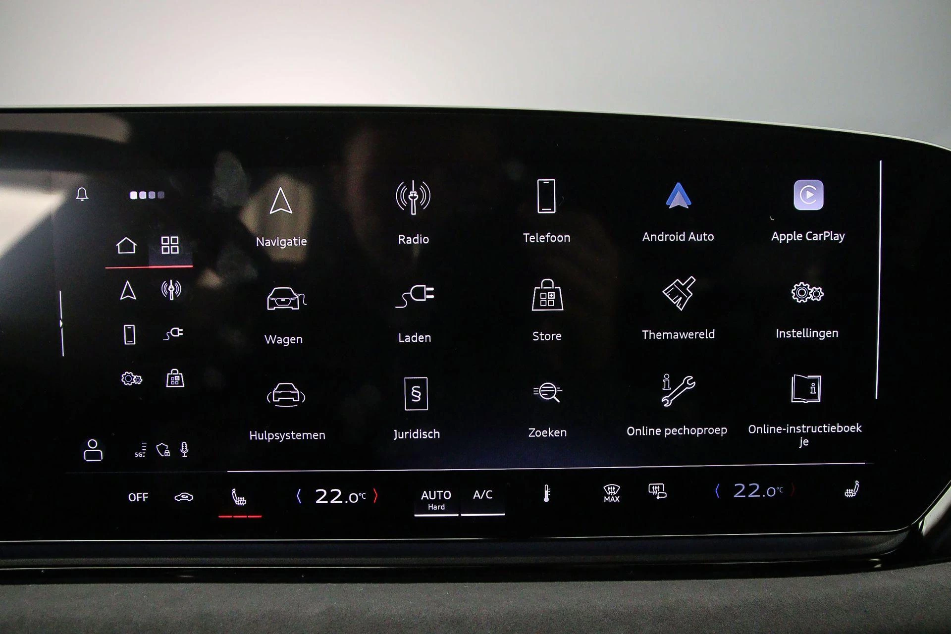 Hoofdafbeelding Audi A6 Avant e-tron