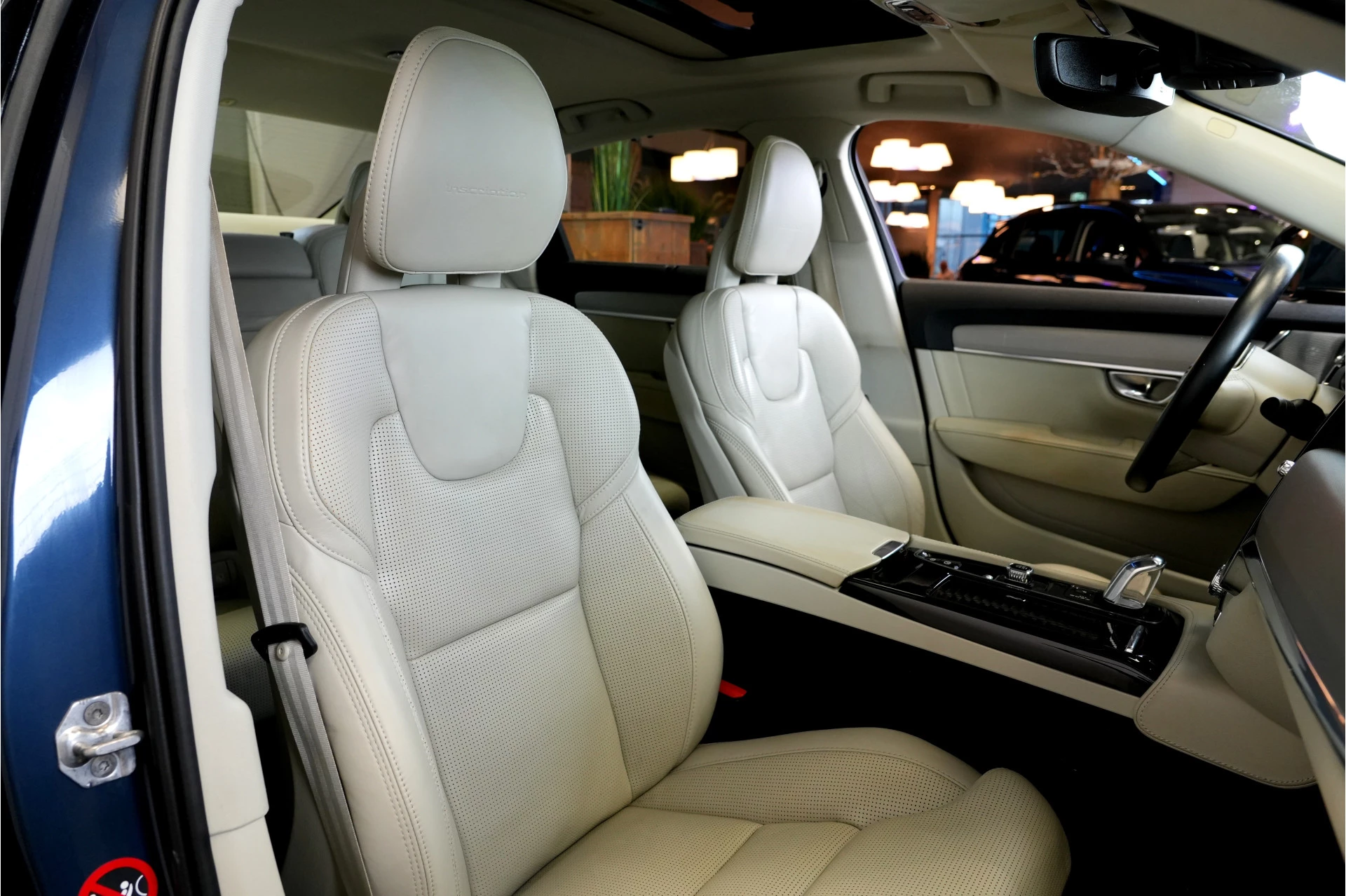 Hoofdafbeelding Volvo S90