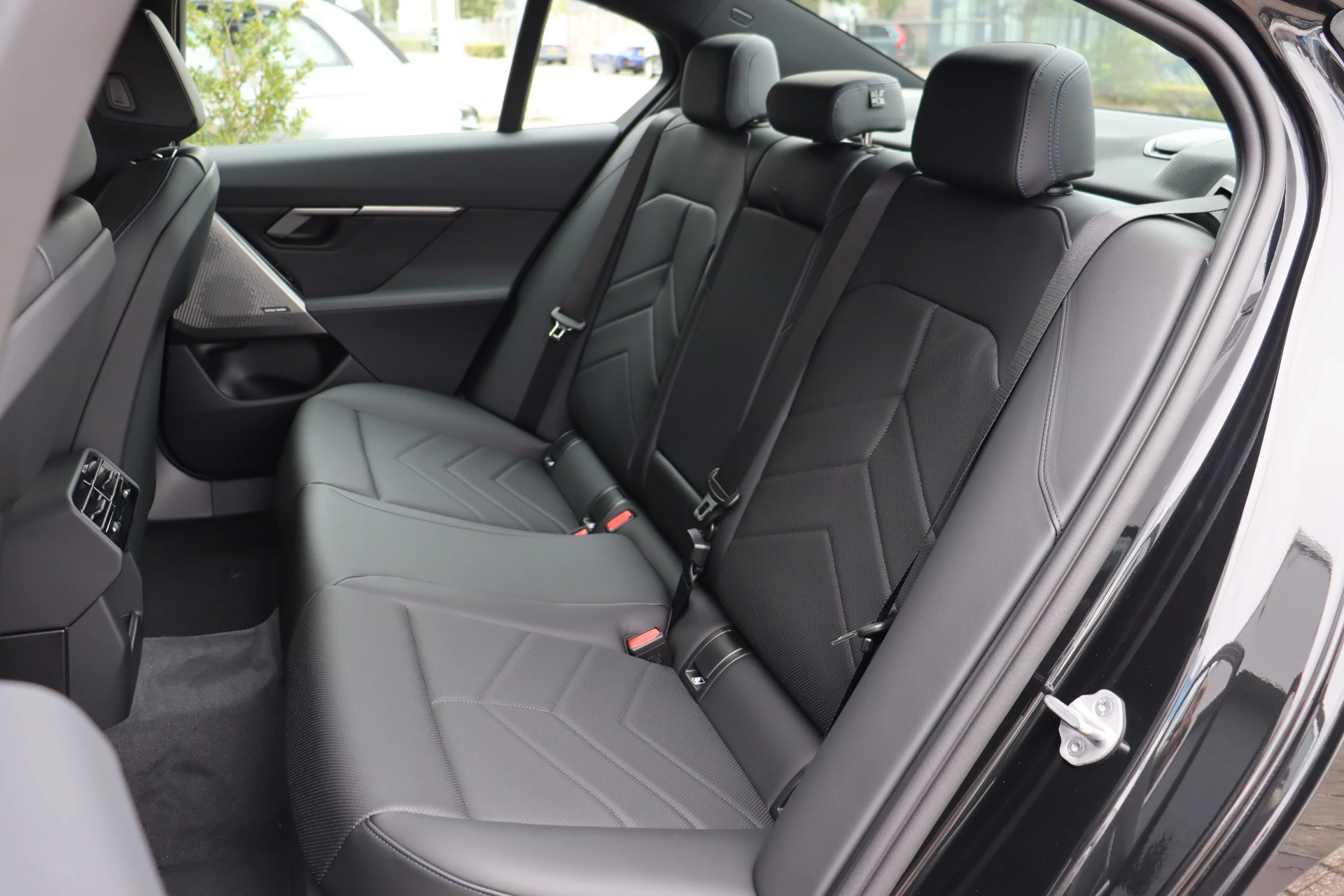 Hoofdafbeelding BMW i5