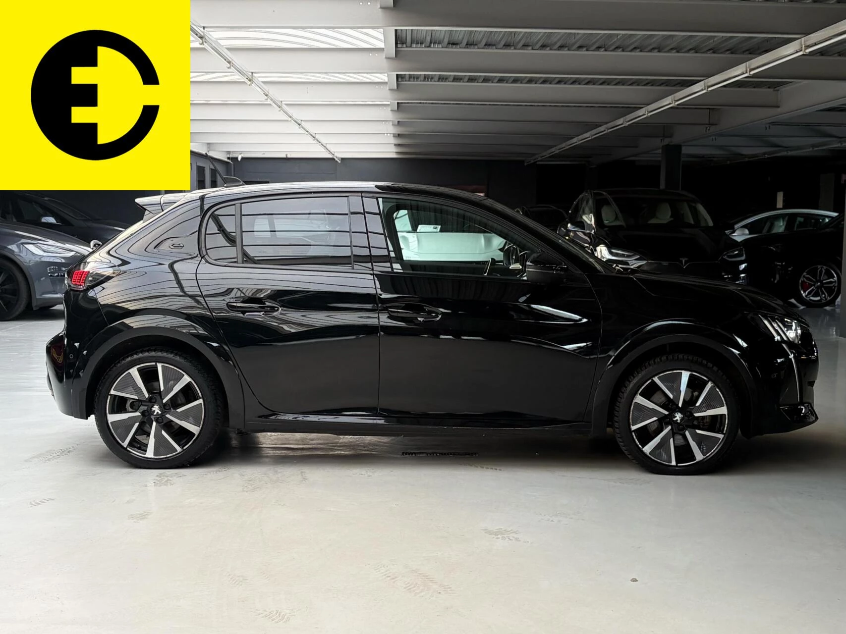 Hoofdafbeelding Peugeot e-208