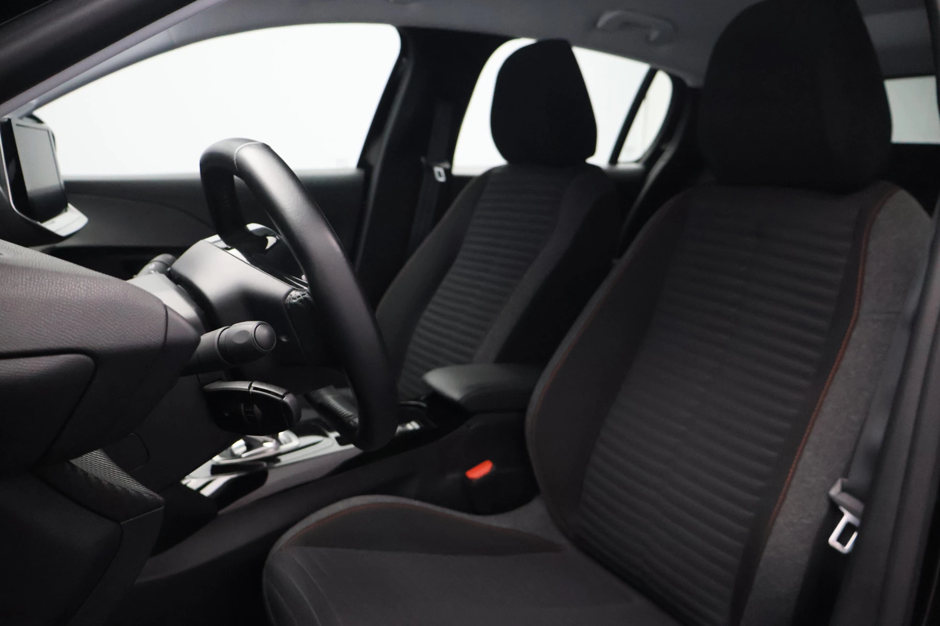 Hoofdafbeelding Peugeot e-208