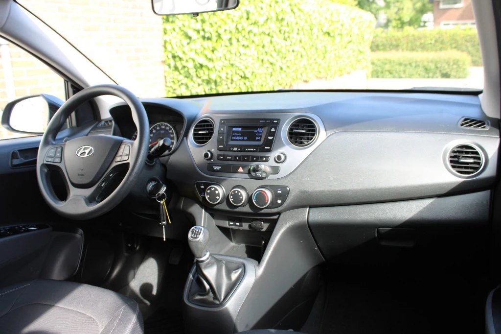Hoofdafbeelding Hyundai i10