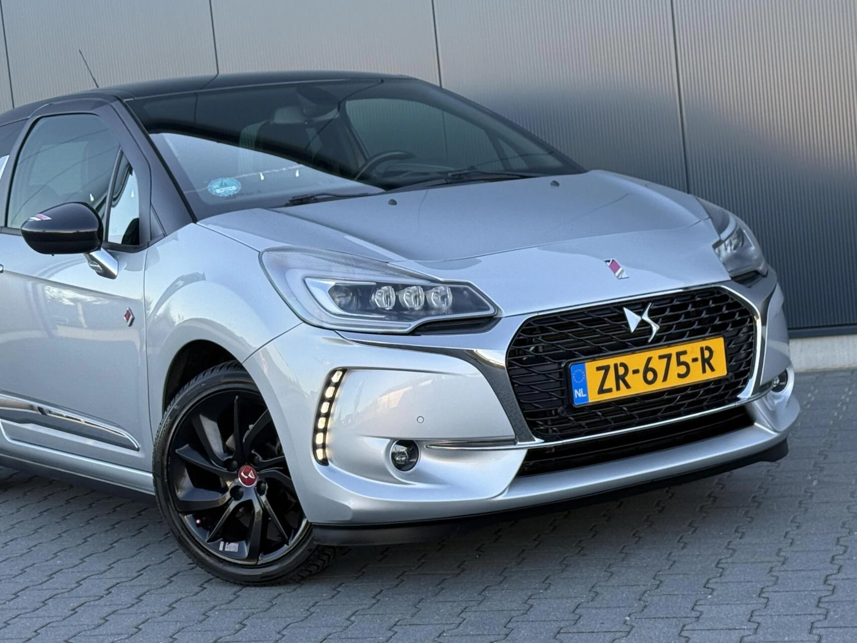 Hoofdafbeelding DS DS 3