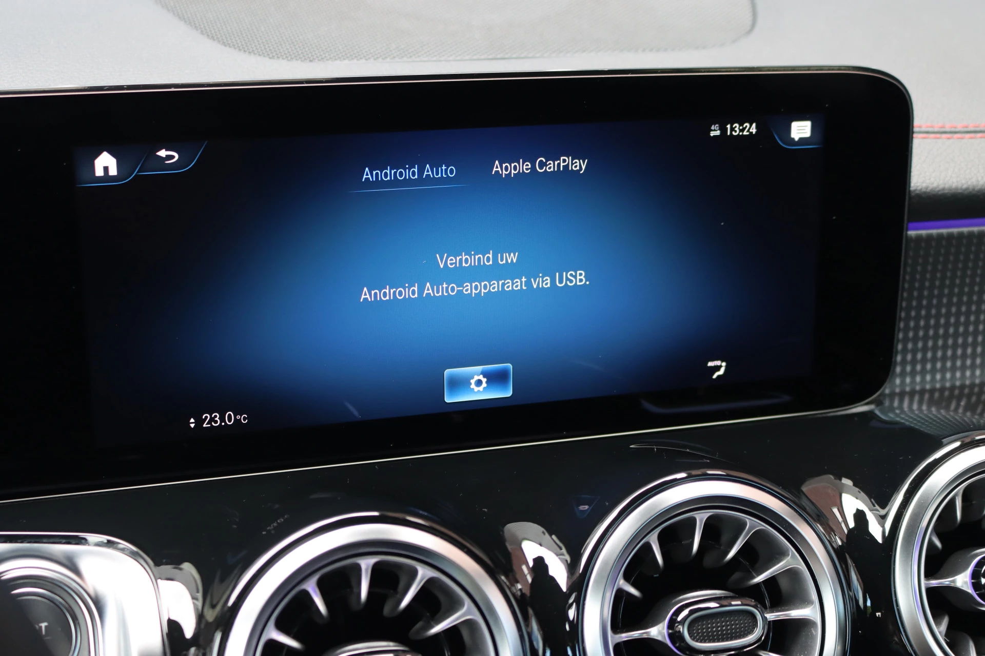 Hoofdafbeelding Mercedes-Benz EQB