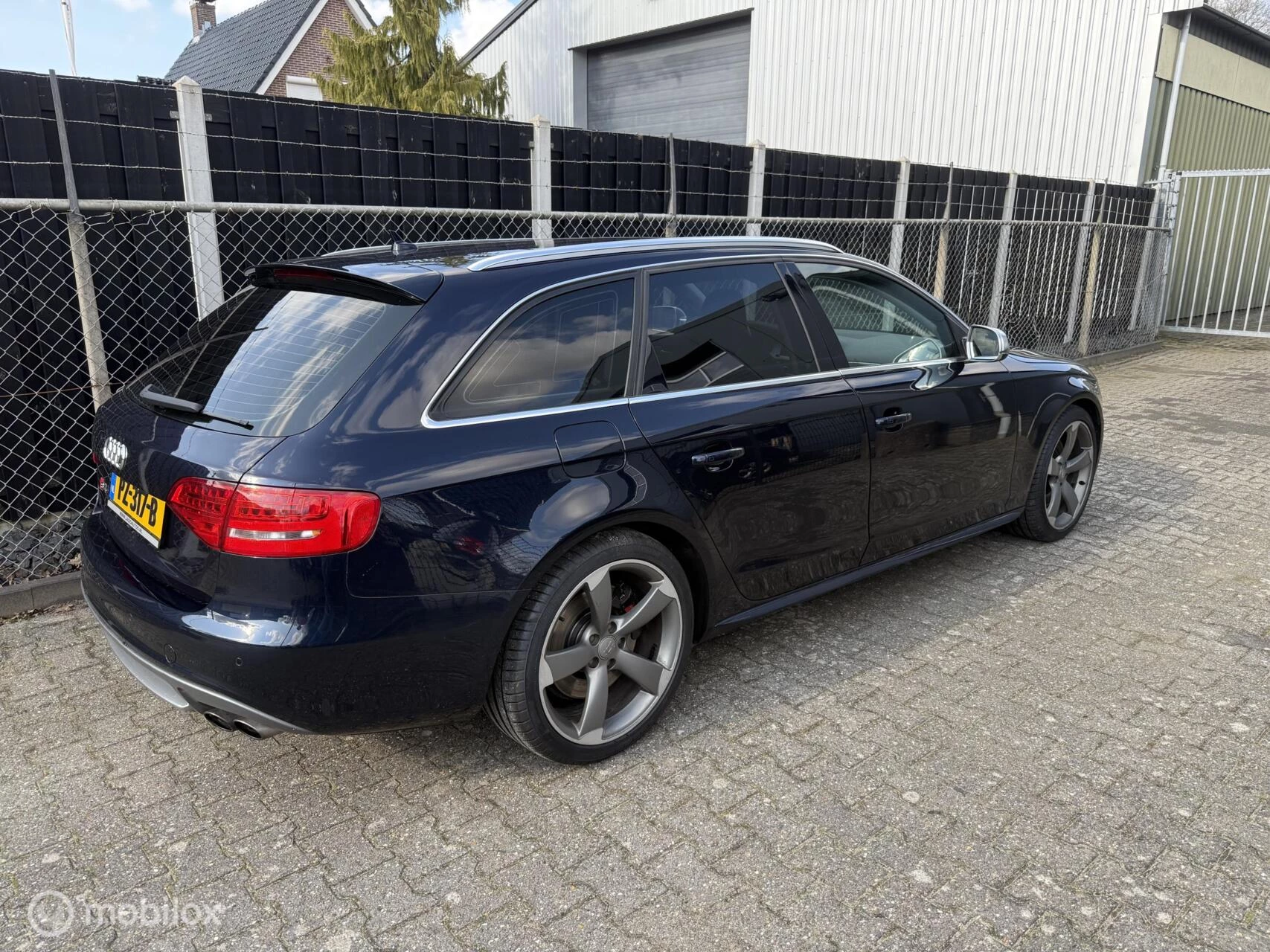 Hoofdafbeelding Audi S4