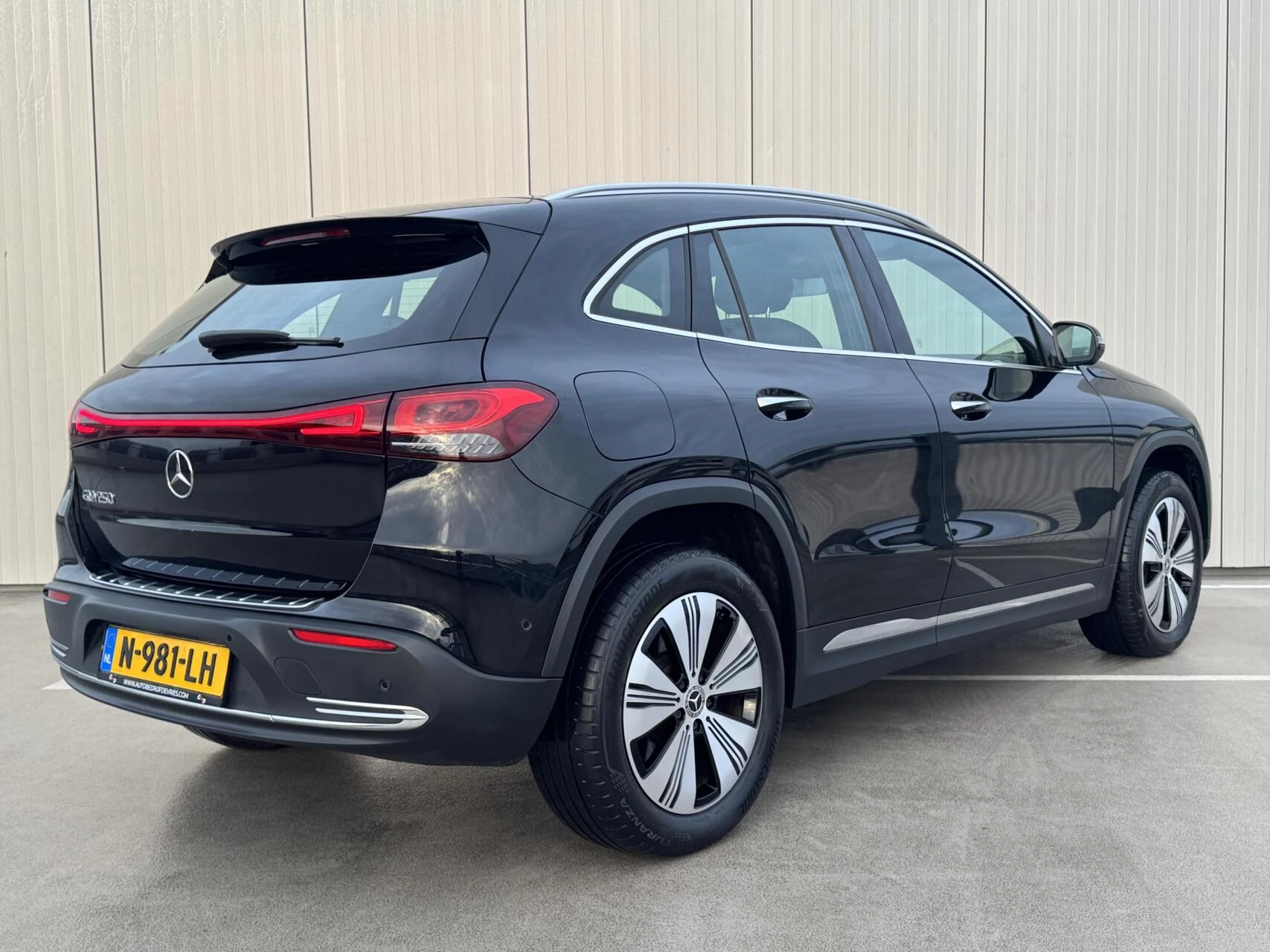 Hoofdafbeelding Mercedes-Benz EQA