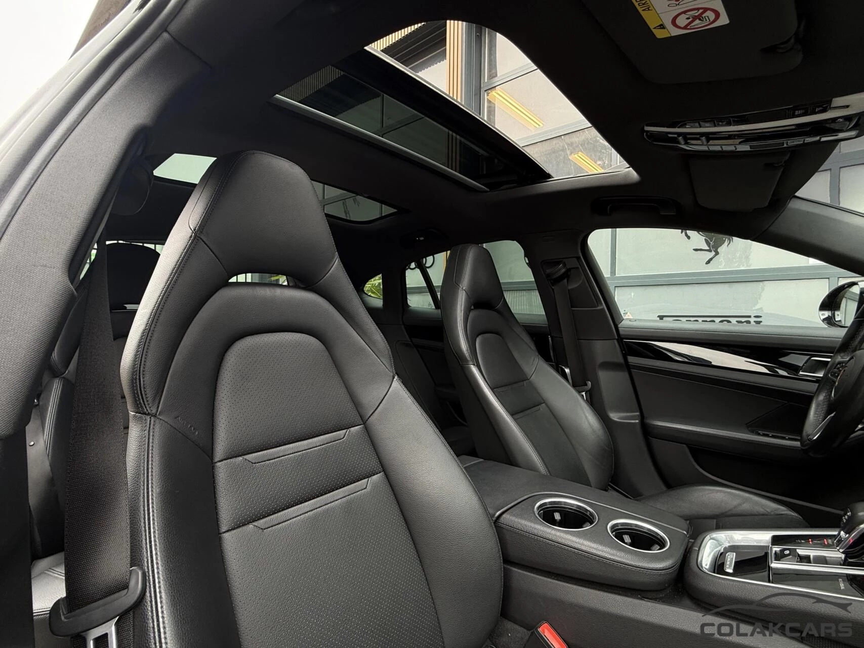 Hoofdafbeelding Porsche Panamera