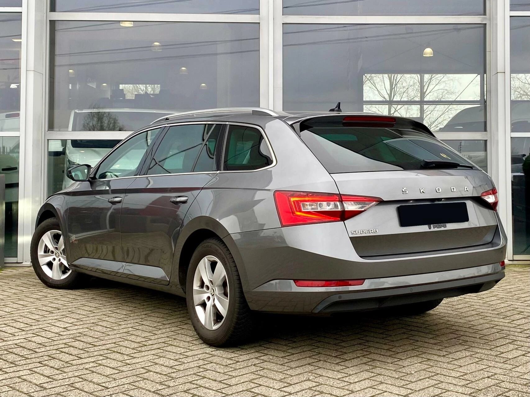 Hoofdafbeelding Škoda Superb