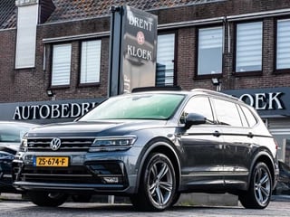 Volkswagen Tiguan Allspace 1.5 TSI Highline R-line 7p. ORG NL PANO TREKHAAK 360 CAMERA VIRTUAL DASH 117000KM!!