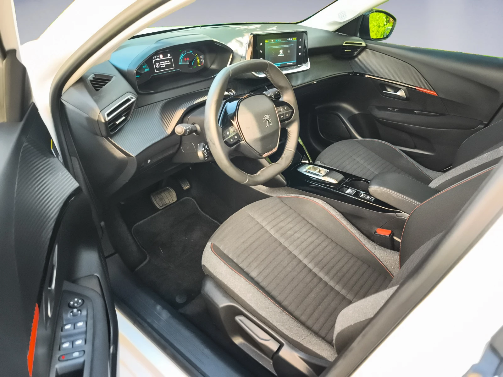 Hoofdafbeelding Peugeot e-208