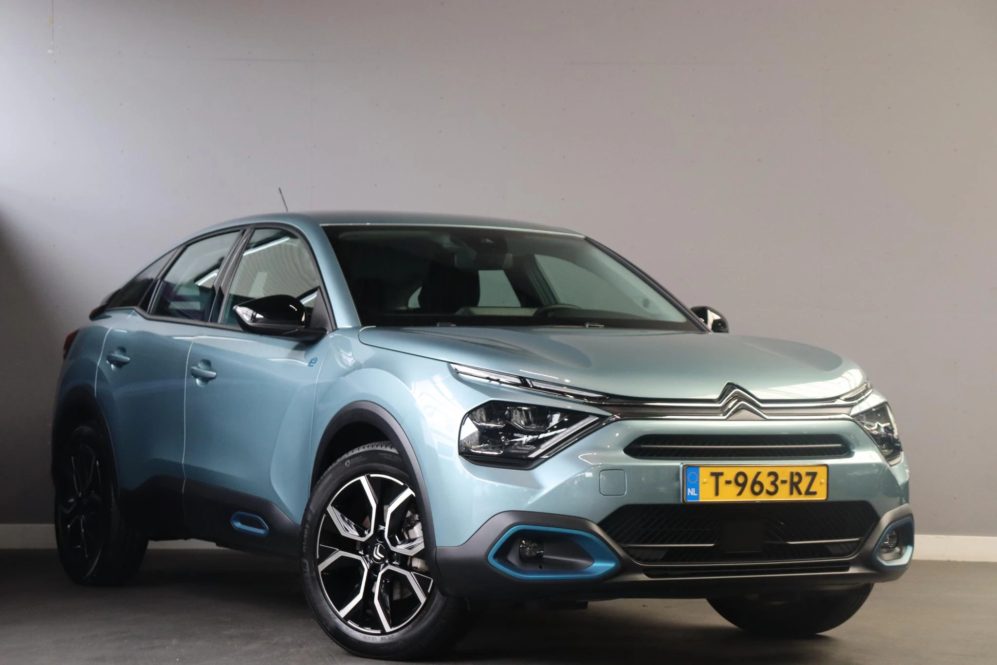 Hoofdafbeelding Citroën ë-C4