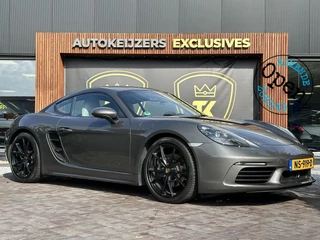 Hoofdafbeelding Porsche 718 Porsche 718 Cayman 2.0 Sportchrono Adapt. Cruise BOSE Stuurverw. CarPlay Keyless LED 20”LM Agaatgrijs