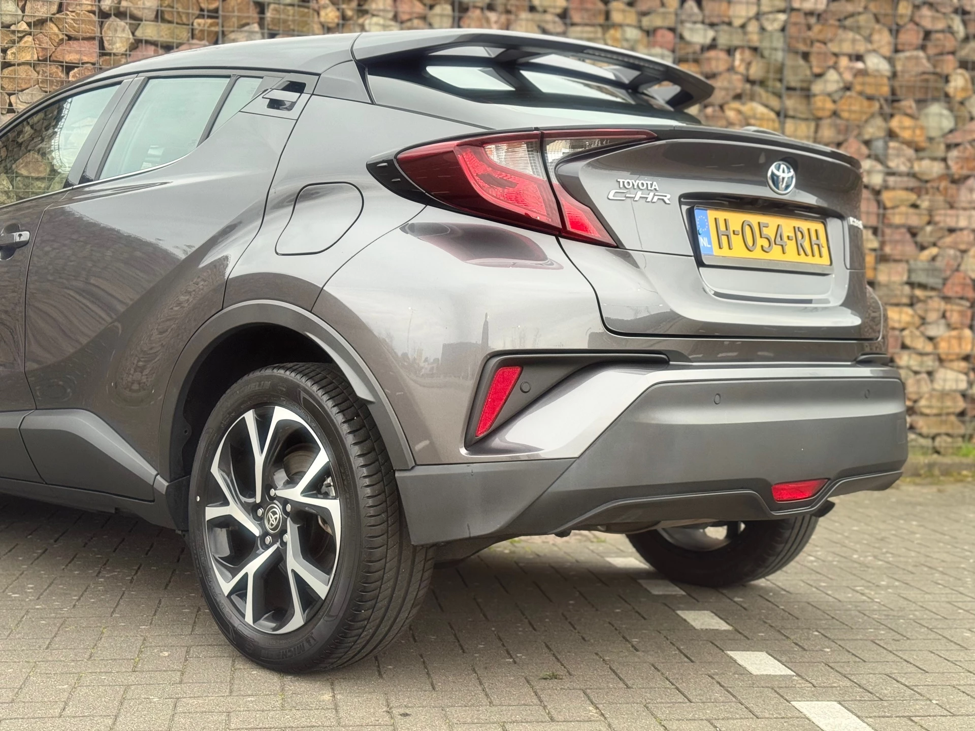 Hoofdafbeelding Toyota C-HR