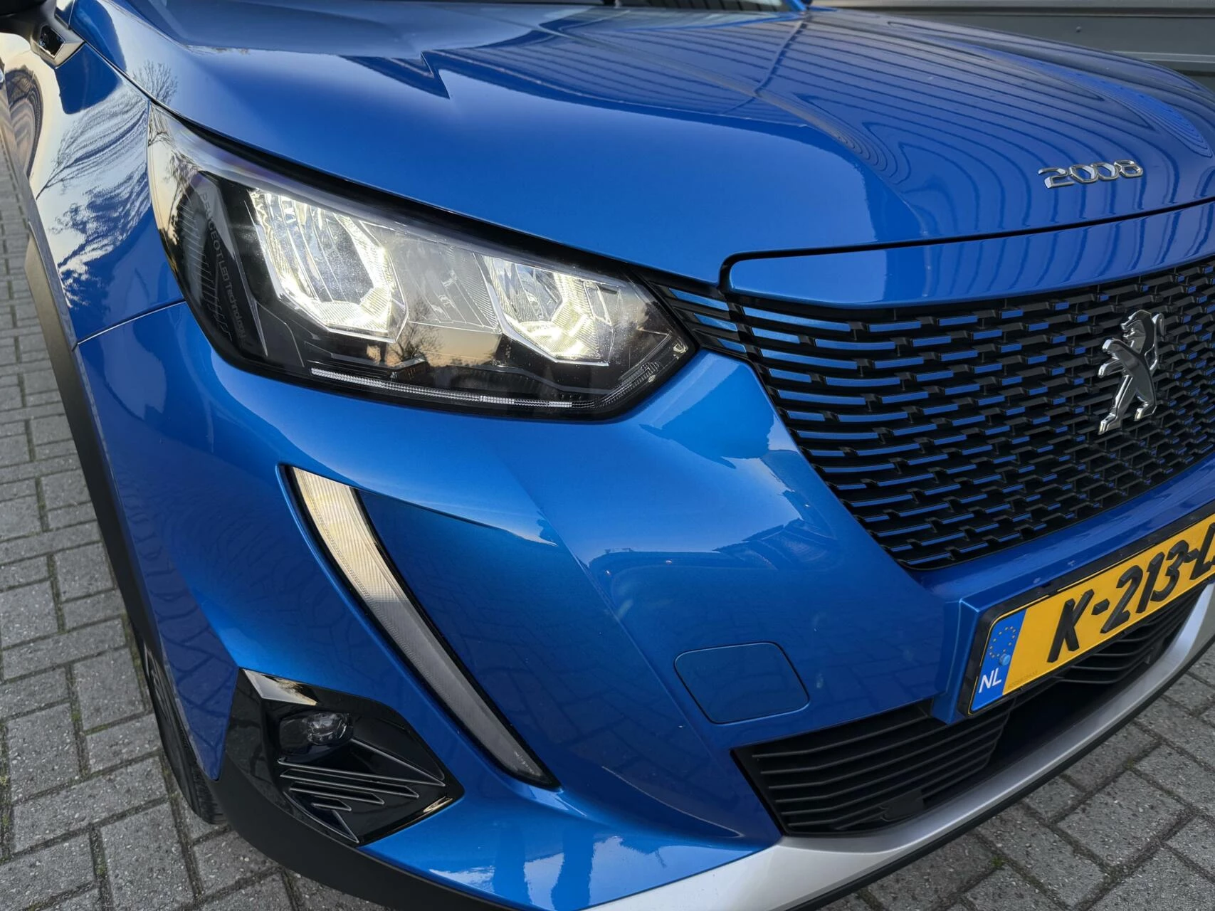 Hoofdafbeelding Peugeot e-2008