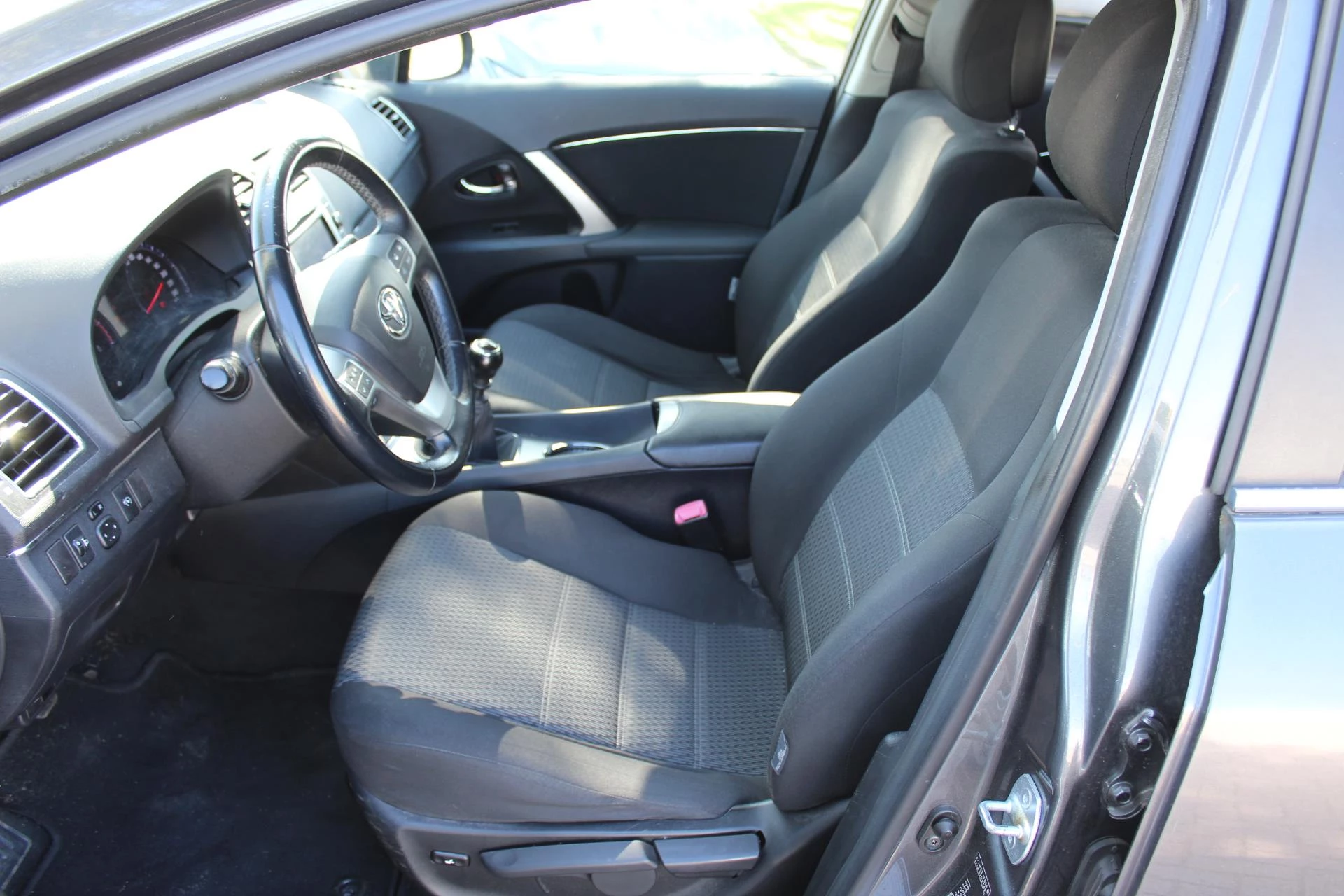 Hoofdafbeelding Toyota Avensis