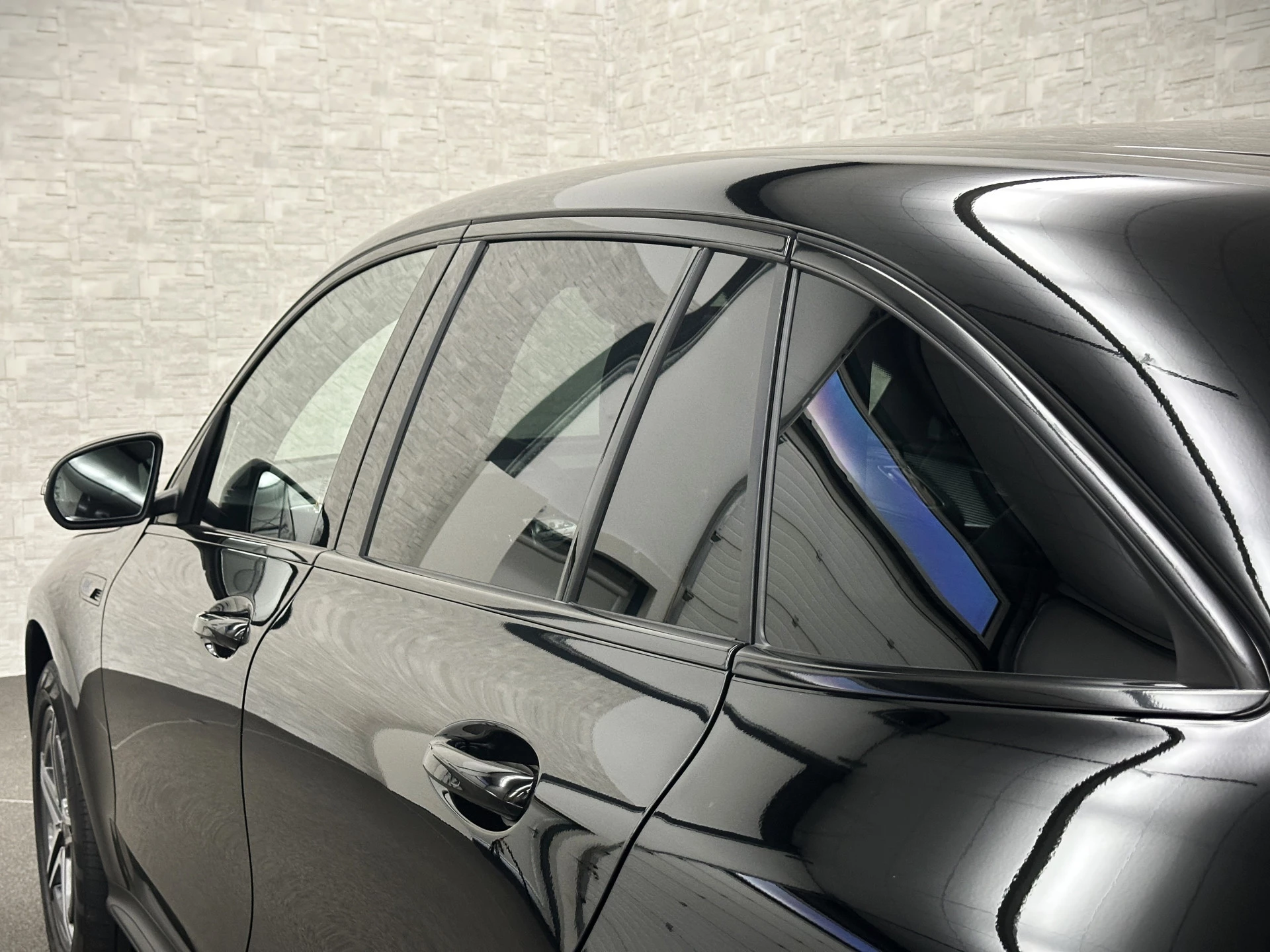 Hoofdafbeelding Mercedes-Benz EQC