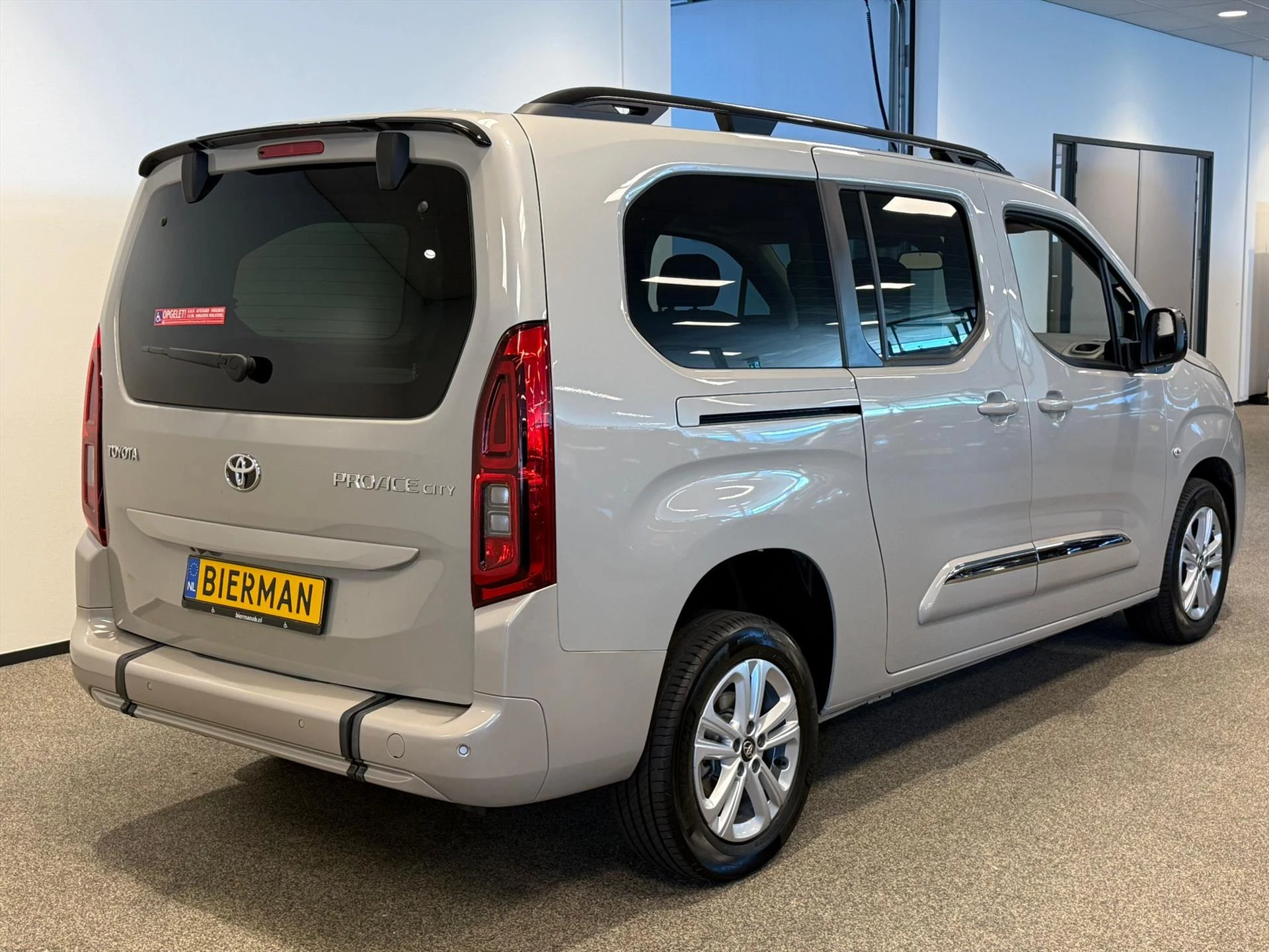 Hoofdafbeelding Toyota ProAce