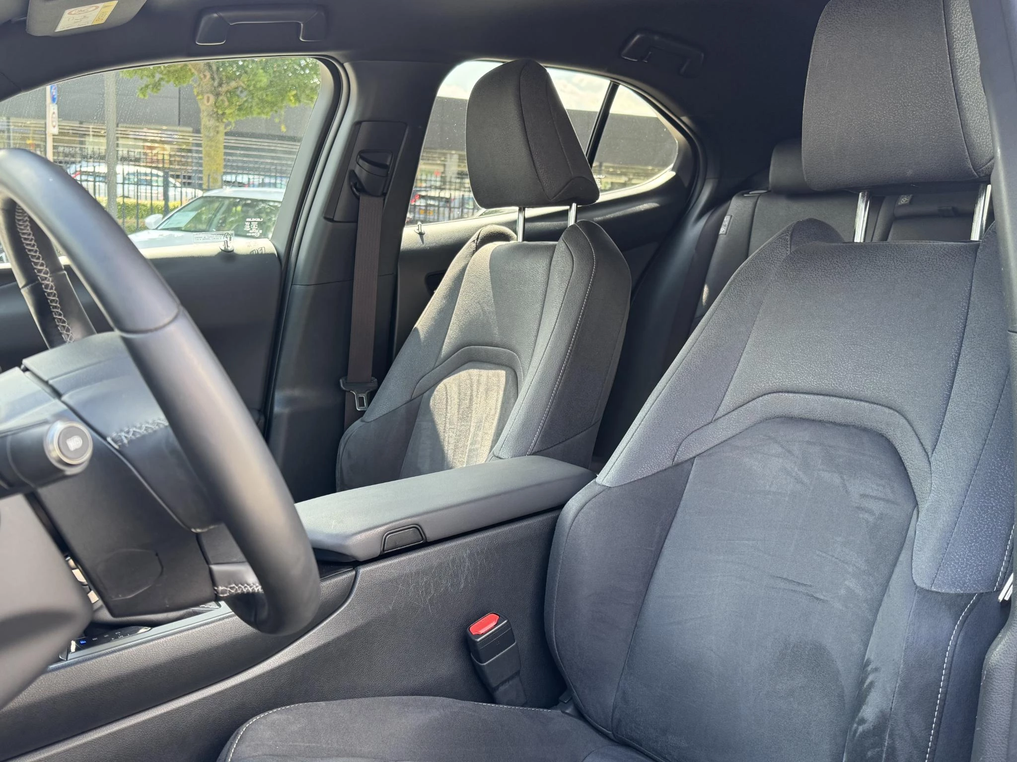 Hoofdafbeelding Lexus UX
