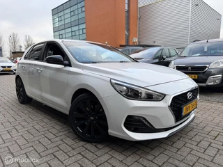 Hyundai i30 Black Edition 1.0 Benzine | Lage km | Camera