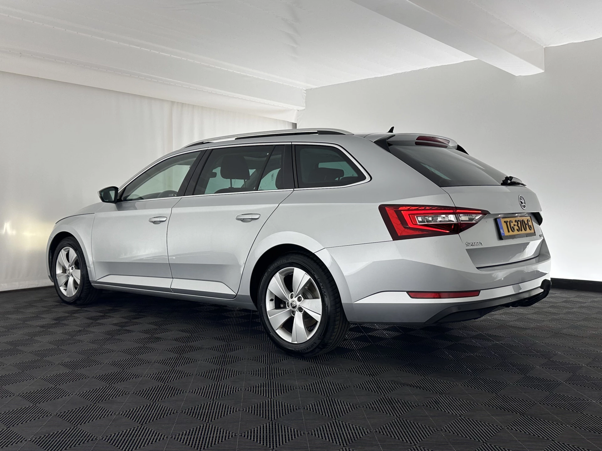 Hoofdafbeelding Škoda Superb