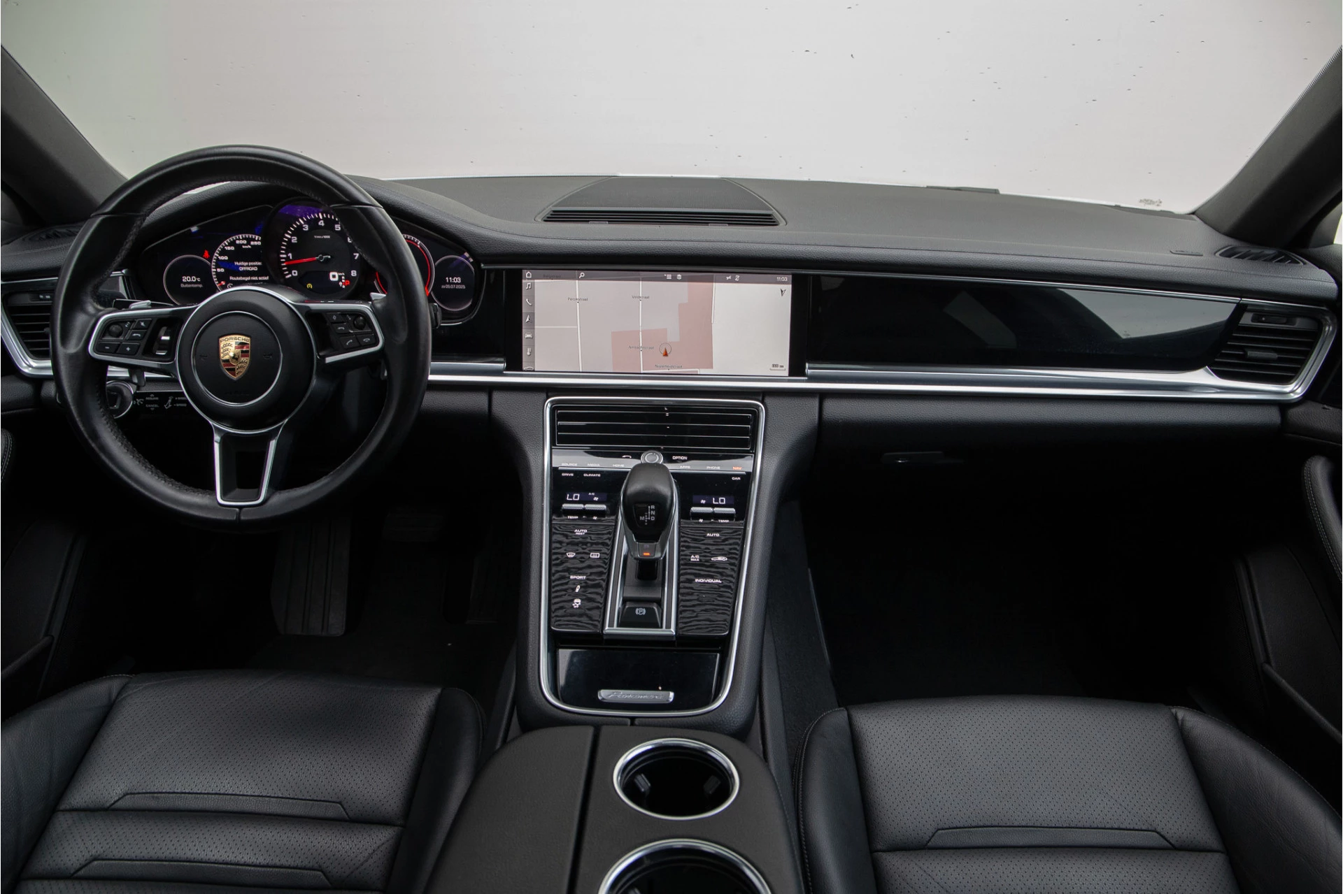 Hoofdafbeelding Porsche Panamera