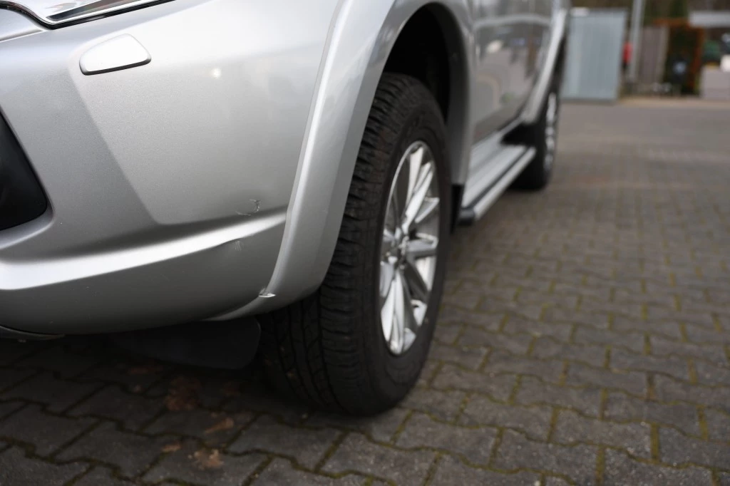 Hoofdafbeelding Mitsubishi L200