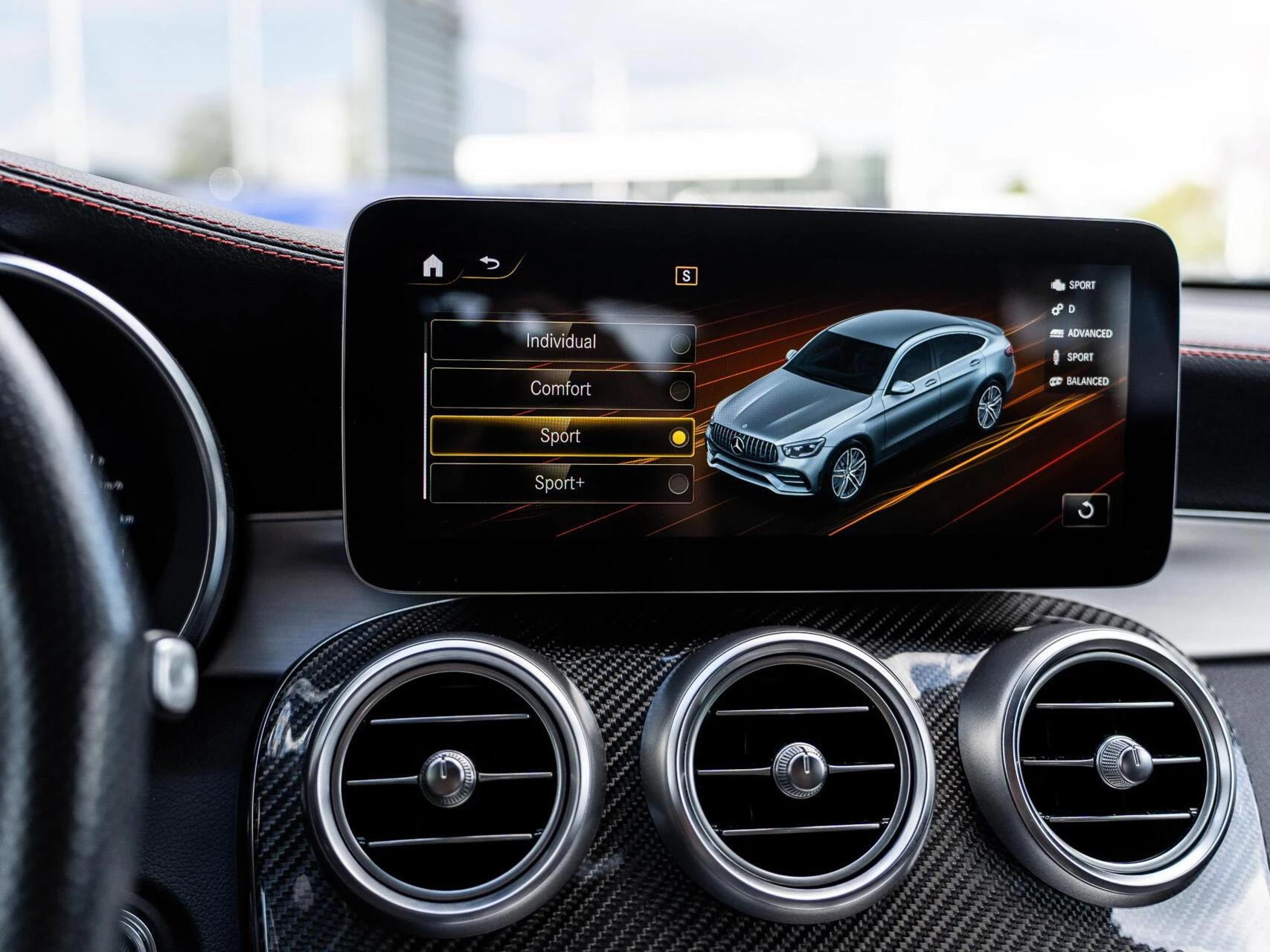 Hoofdafbeelding Mercedes-Benz GLC