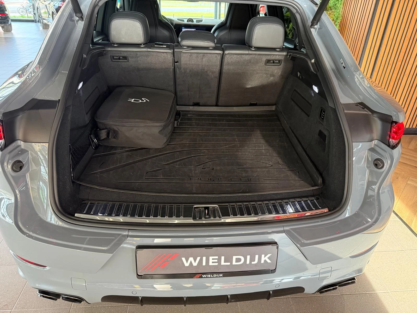 Hoofdafbeelding Porsche Cayenne