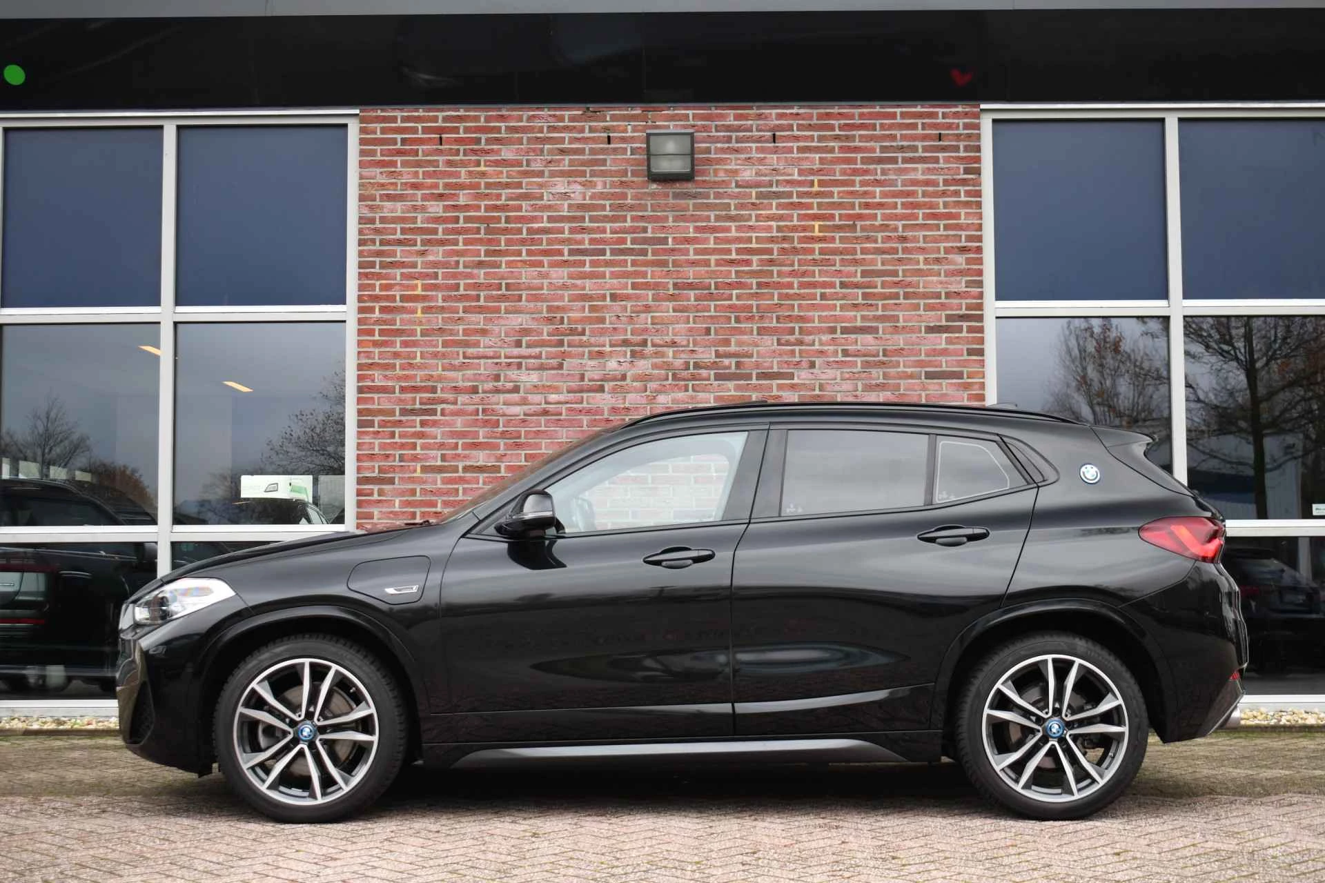 Hoofdafbeelding BMW X2