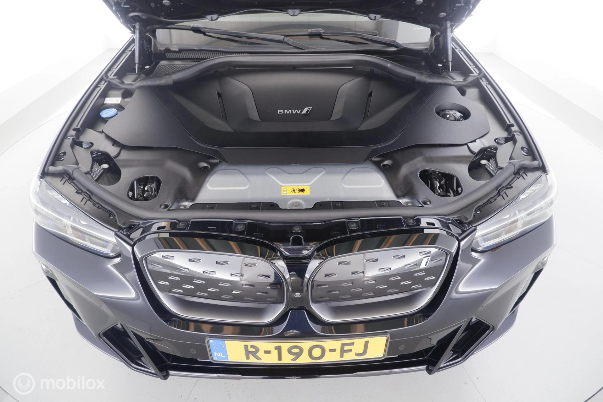 Hoofdafbeelding BMW iX3