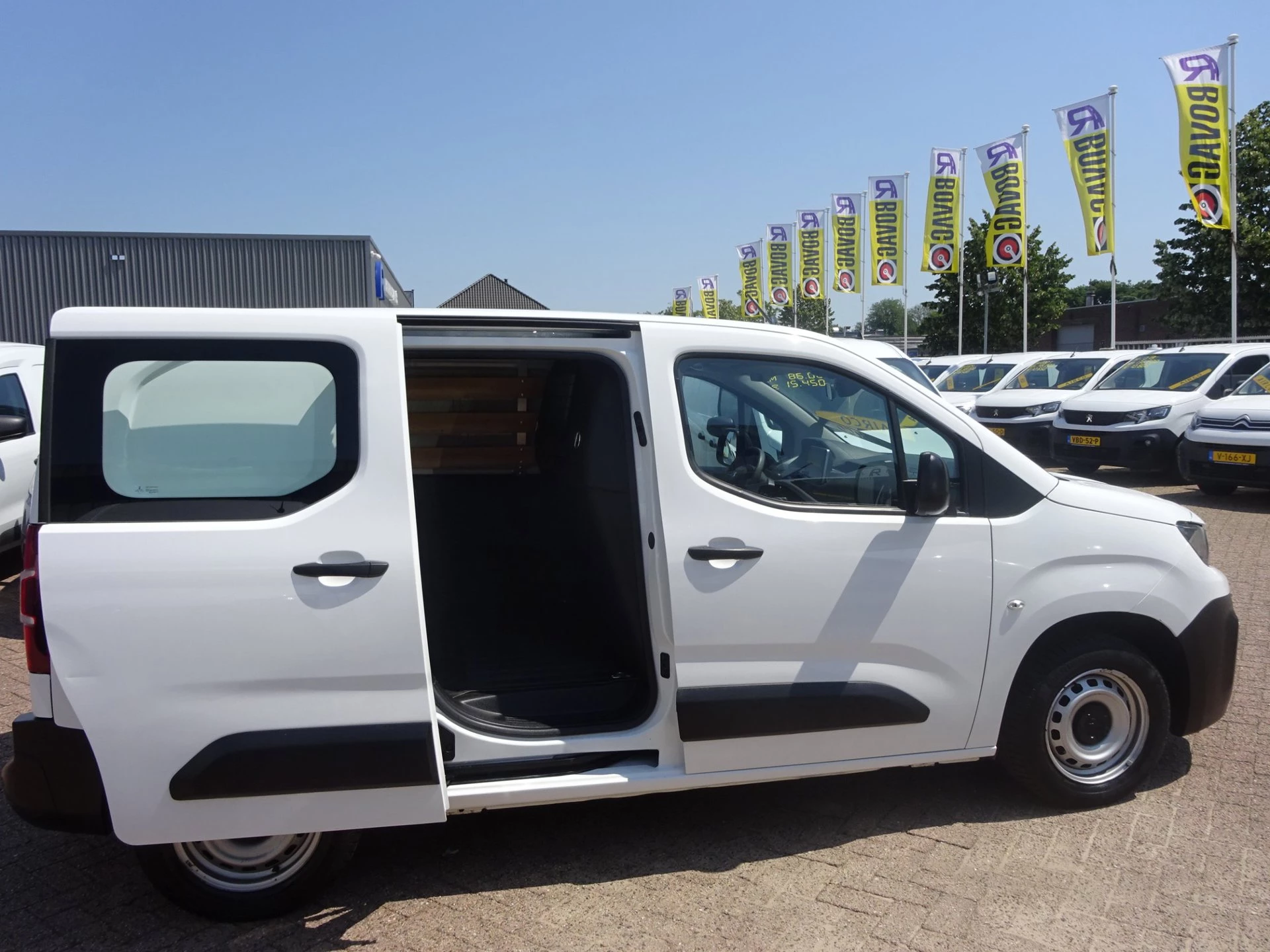 Hoofdafbeelding Peugeot Partner