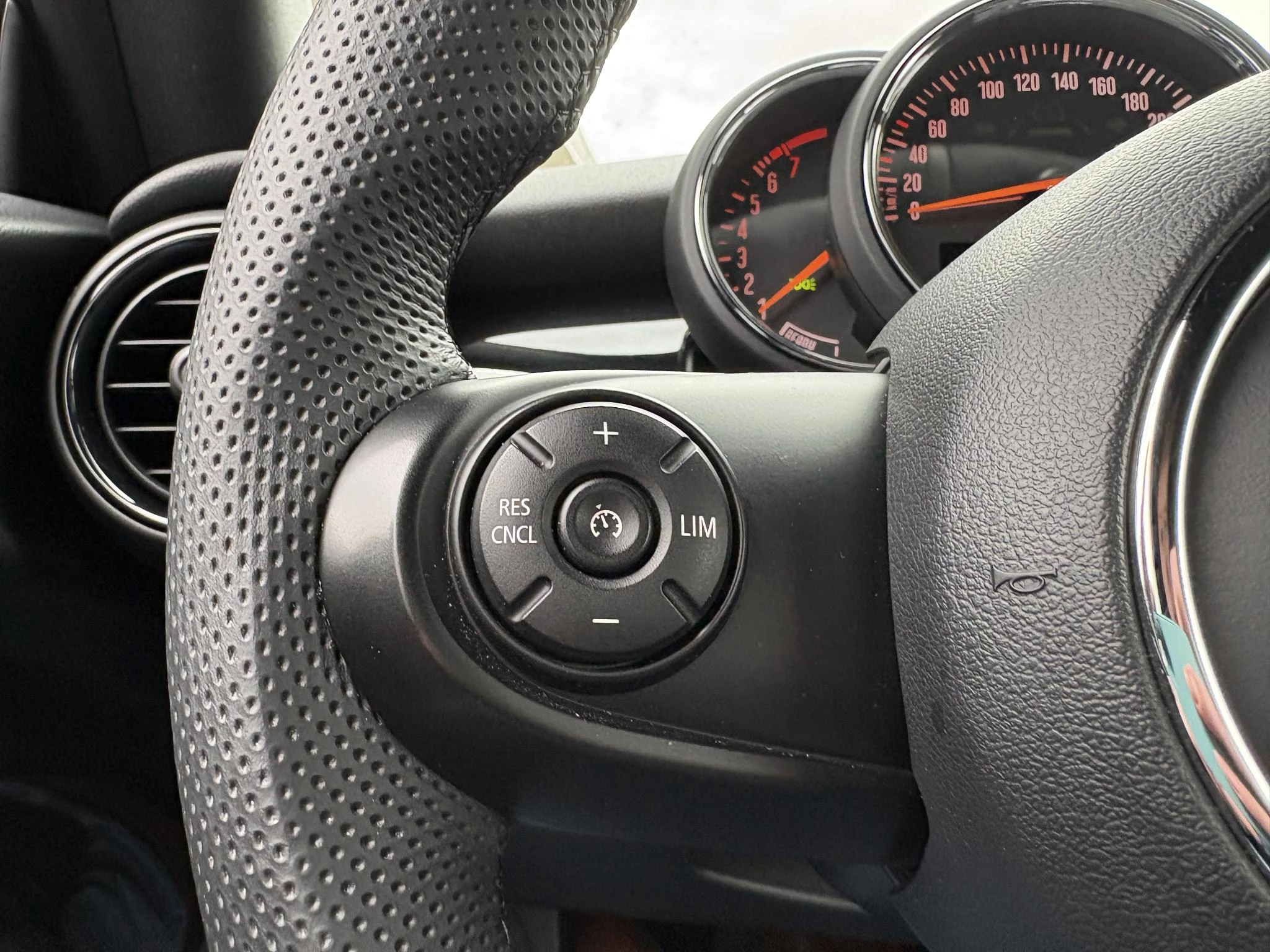 Hoofdafbeelding MINI Cooper Cabrio