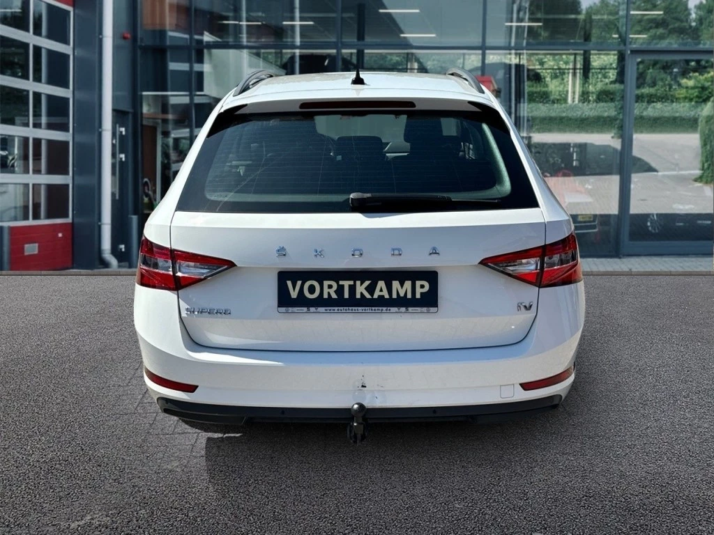 Hoofdafbeelding Škoda Superb