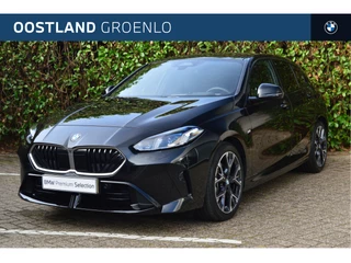 BMW 1 Serie 120 M Sport Automaat / Sportstoelen / M Adaptief onderstel / Comfort Access / Adaptieve LED / Parking Assistant Plus / Head-Up / Harman-Kardon / Live Cockpit Professional