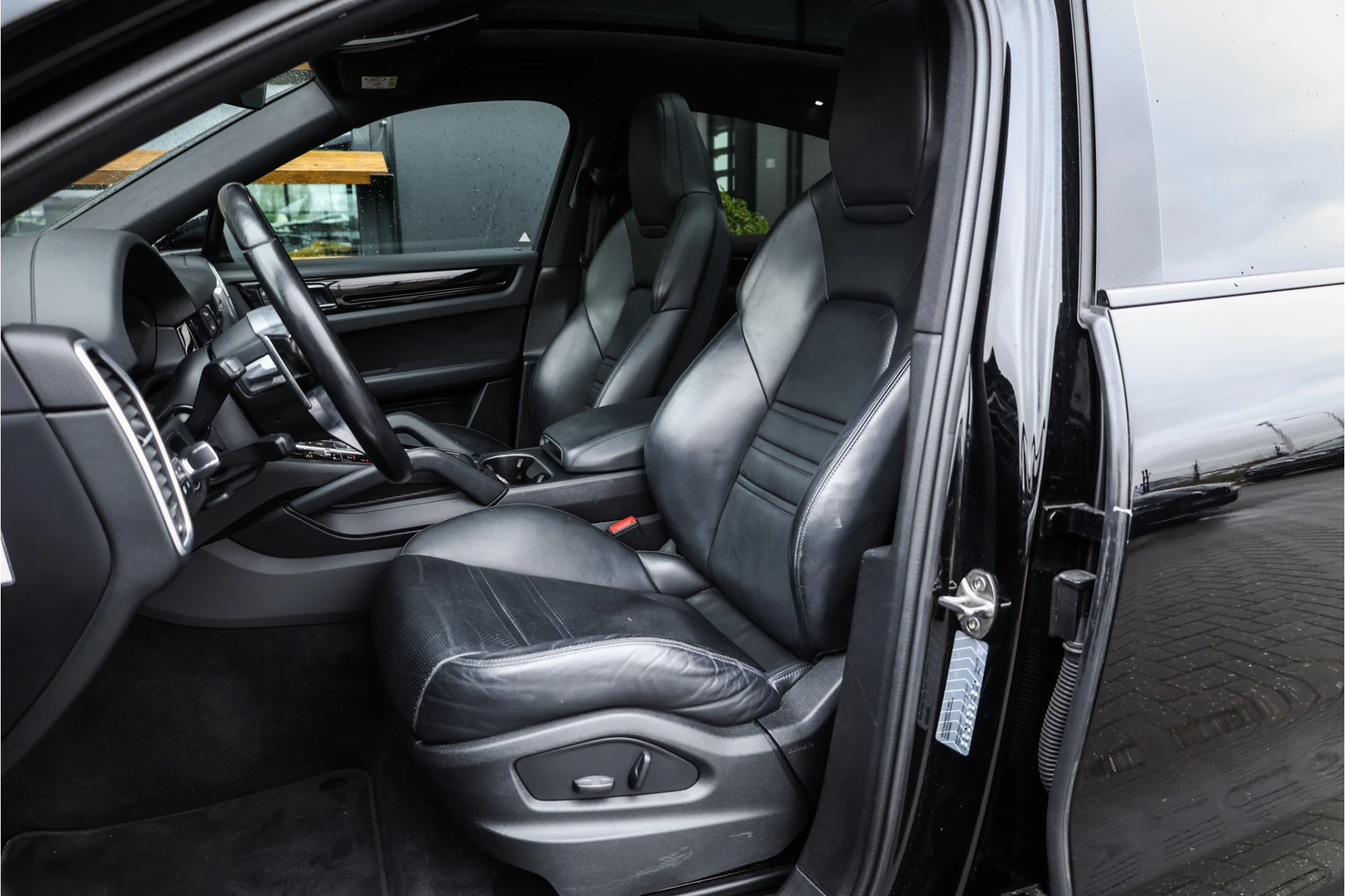 Hoofdafbeelding Porsche Cayenne