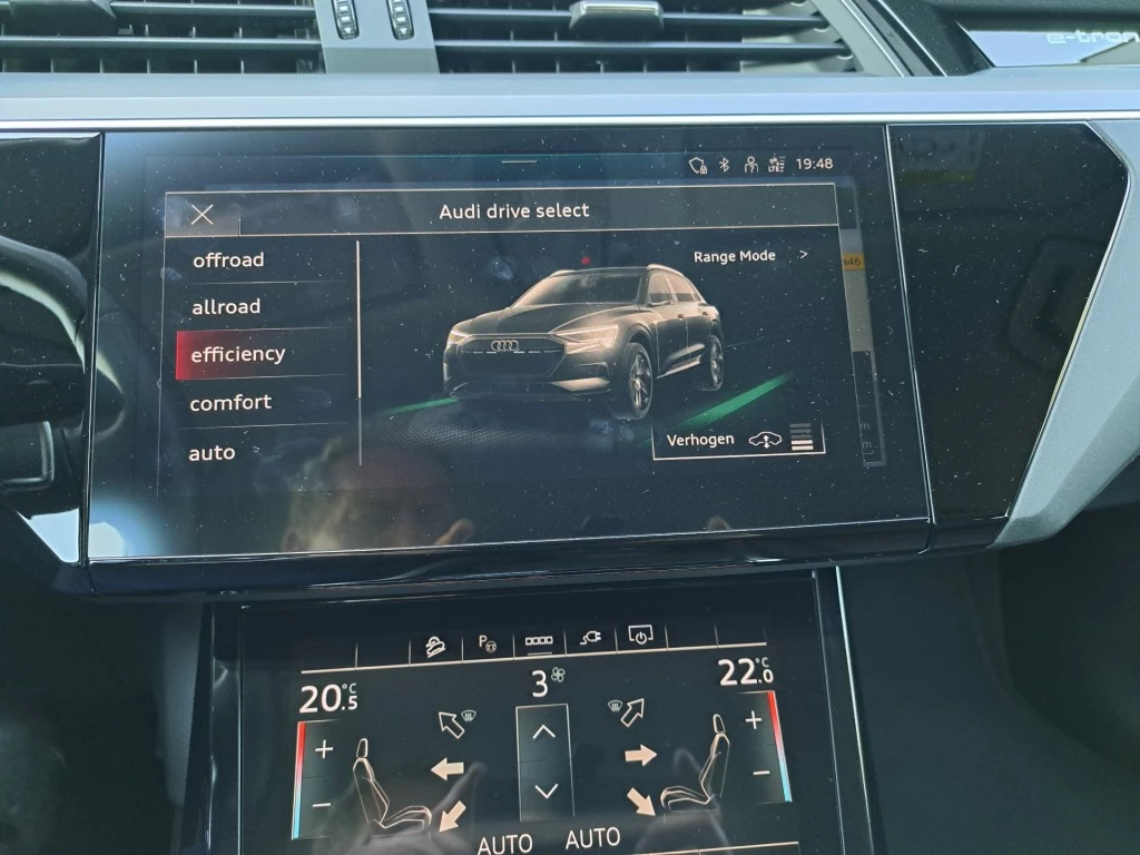 Hoofdafbeelding Audi e-tron