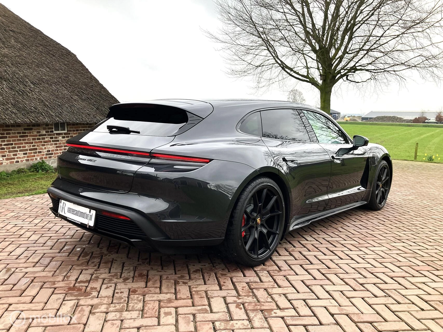 Hoofdafbeelding Porsche Taycan