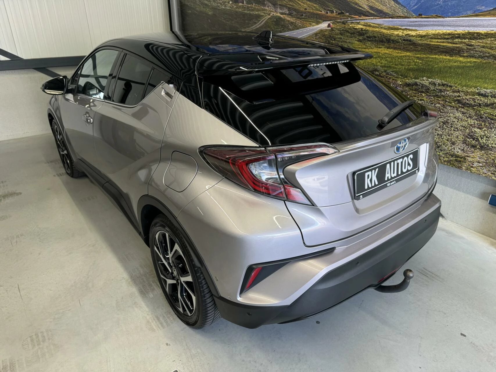 Hoofdafbeelding Toyota C-HR