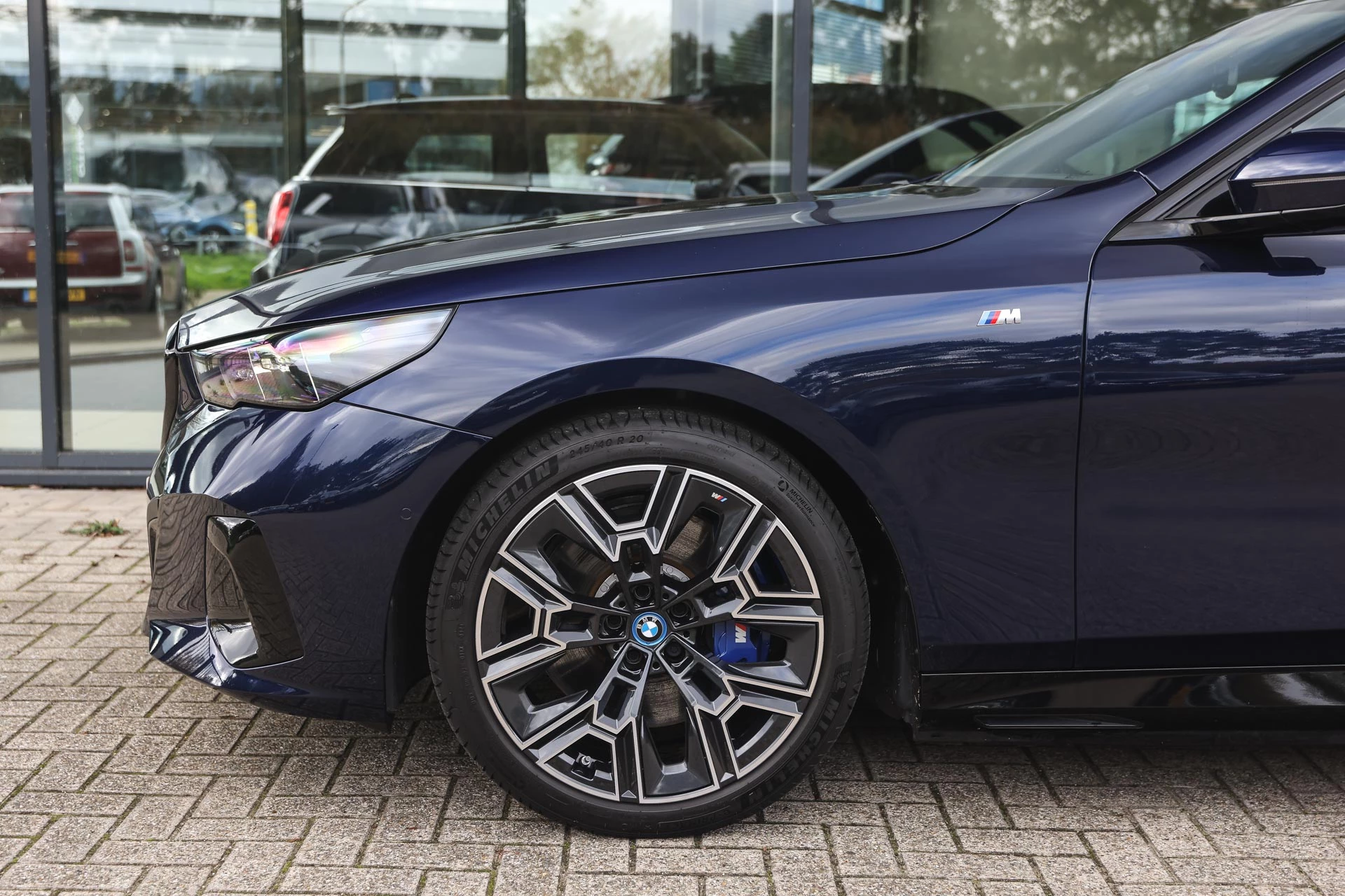 Hoofdafbeelding BMW i5