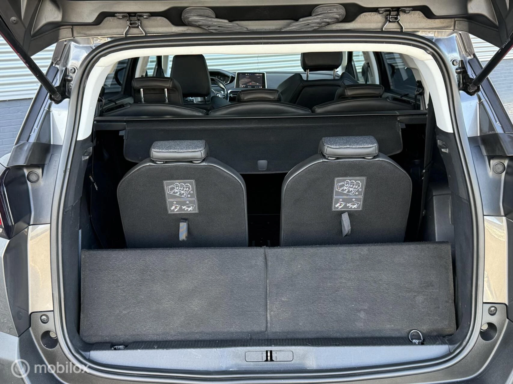 Hoofdafbeelding Peugeot 5008