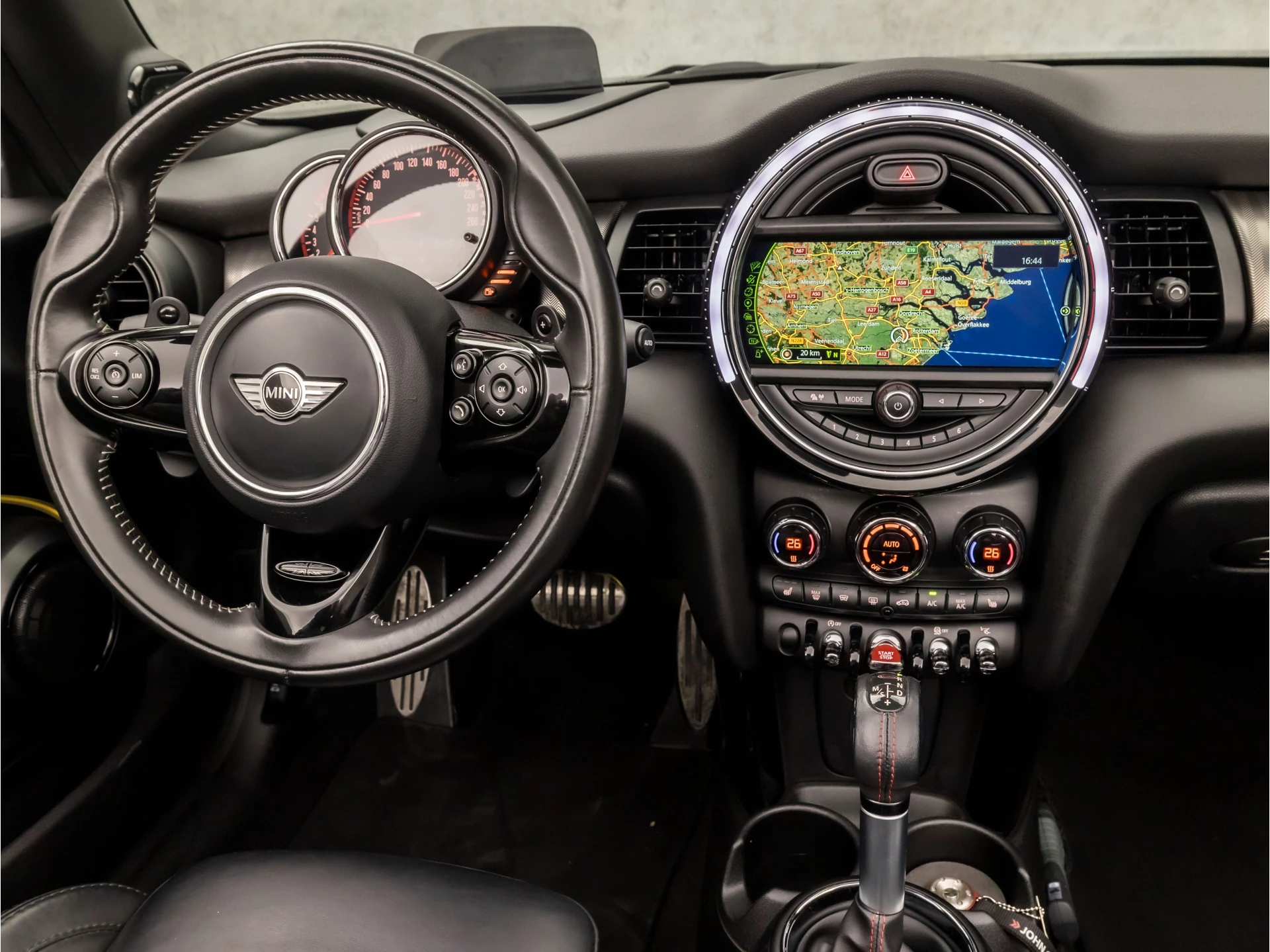 Hoofdafbeelding MINI Cooper Cabrio