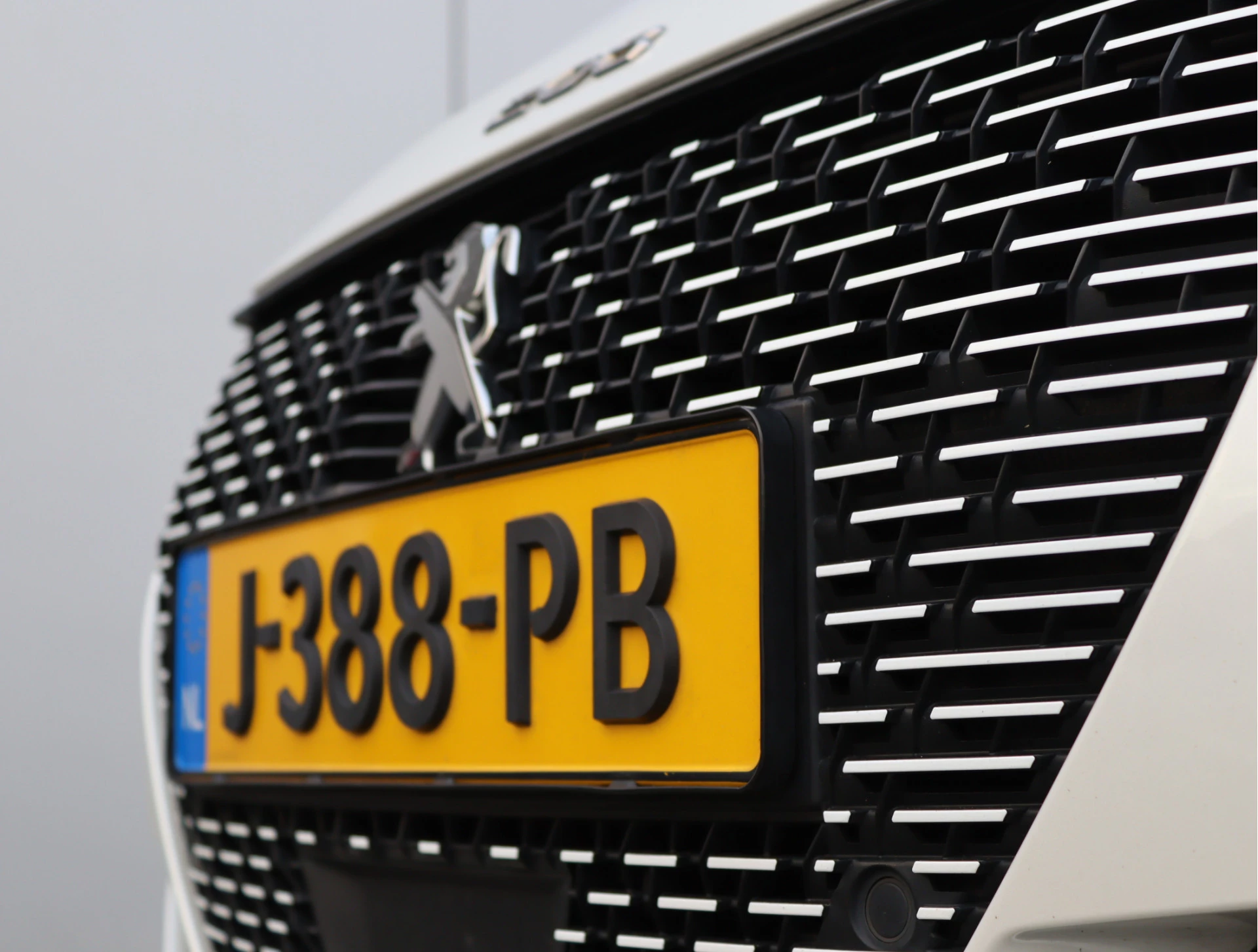 Hoofdafbeelding Peugeot e-208