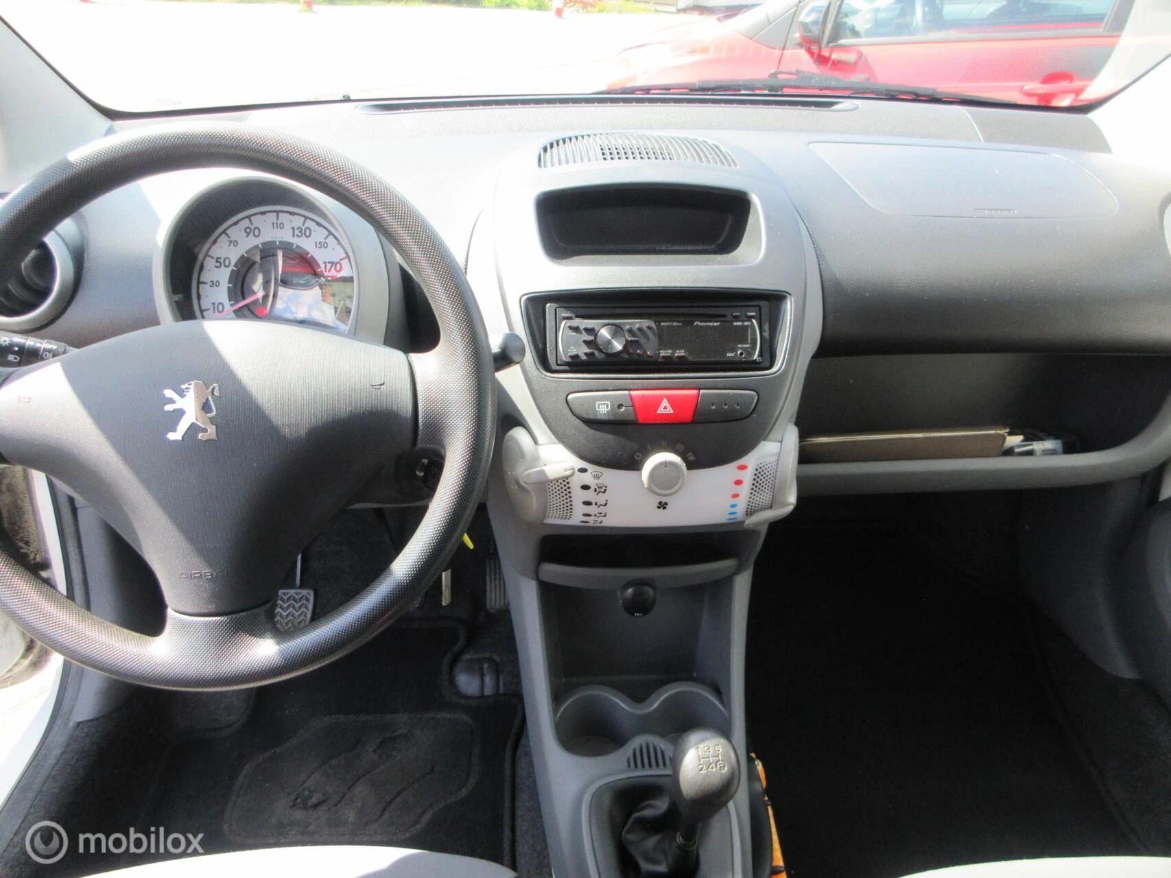 Hoofdafbeelding Peugeot 107