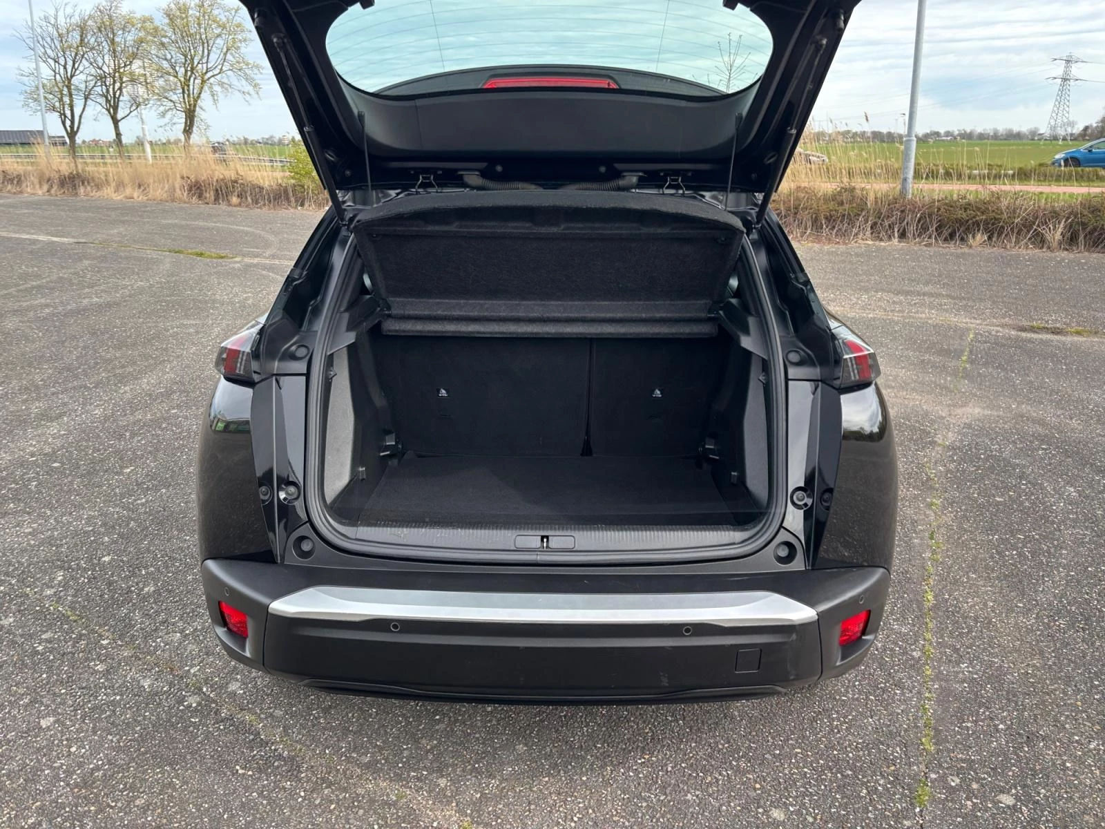 Hoofdafbeelding Peugeot e-2008