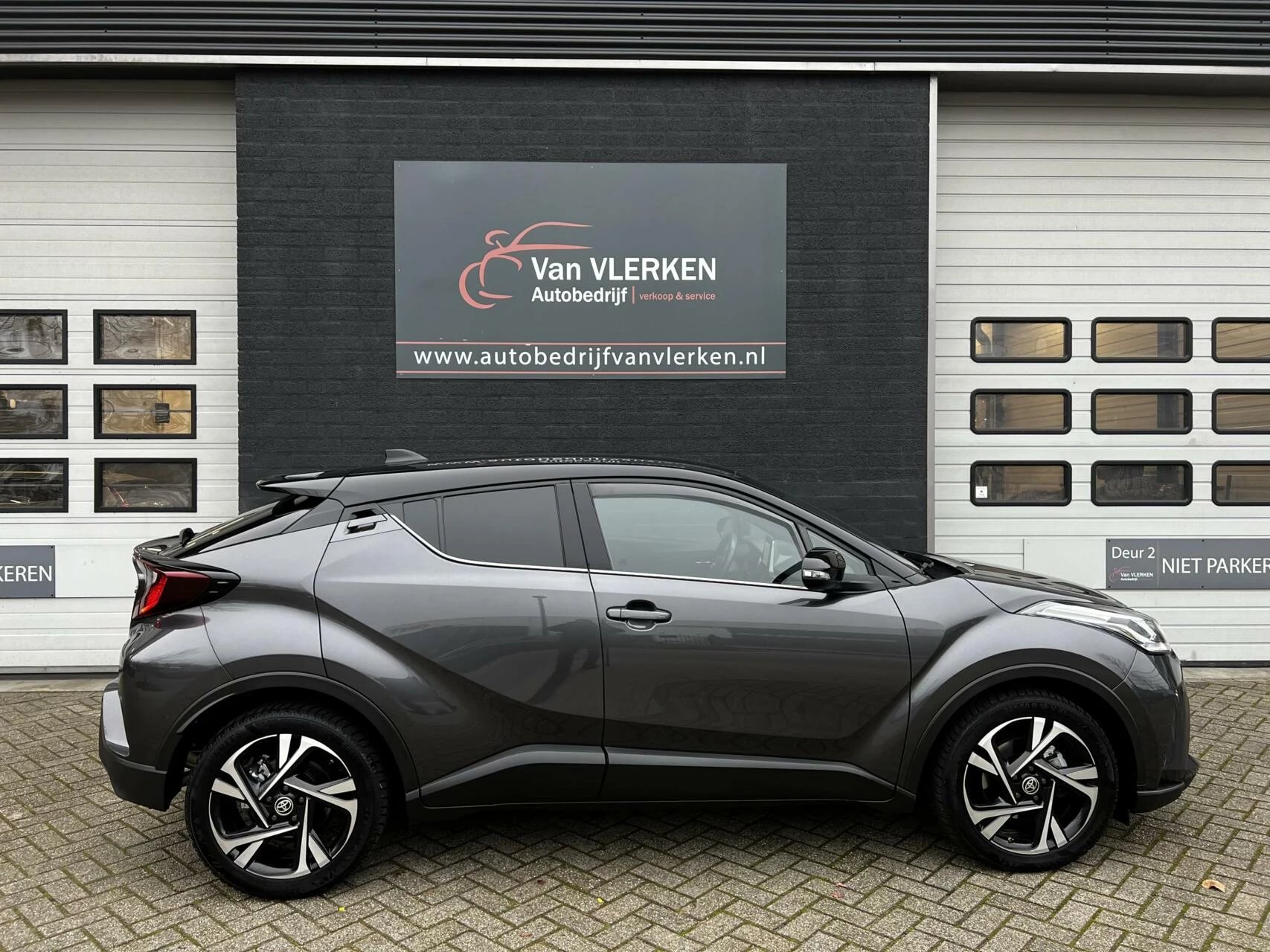 Hoofdafbeelding Toyota C-HR