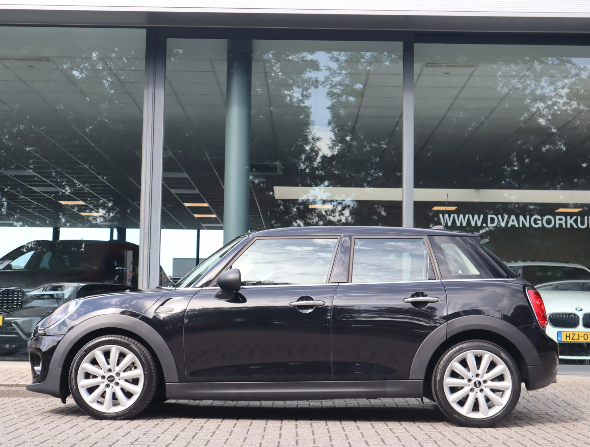 Hoofdafbeelding MINI 5-deurs