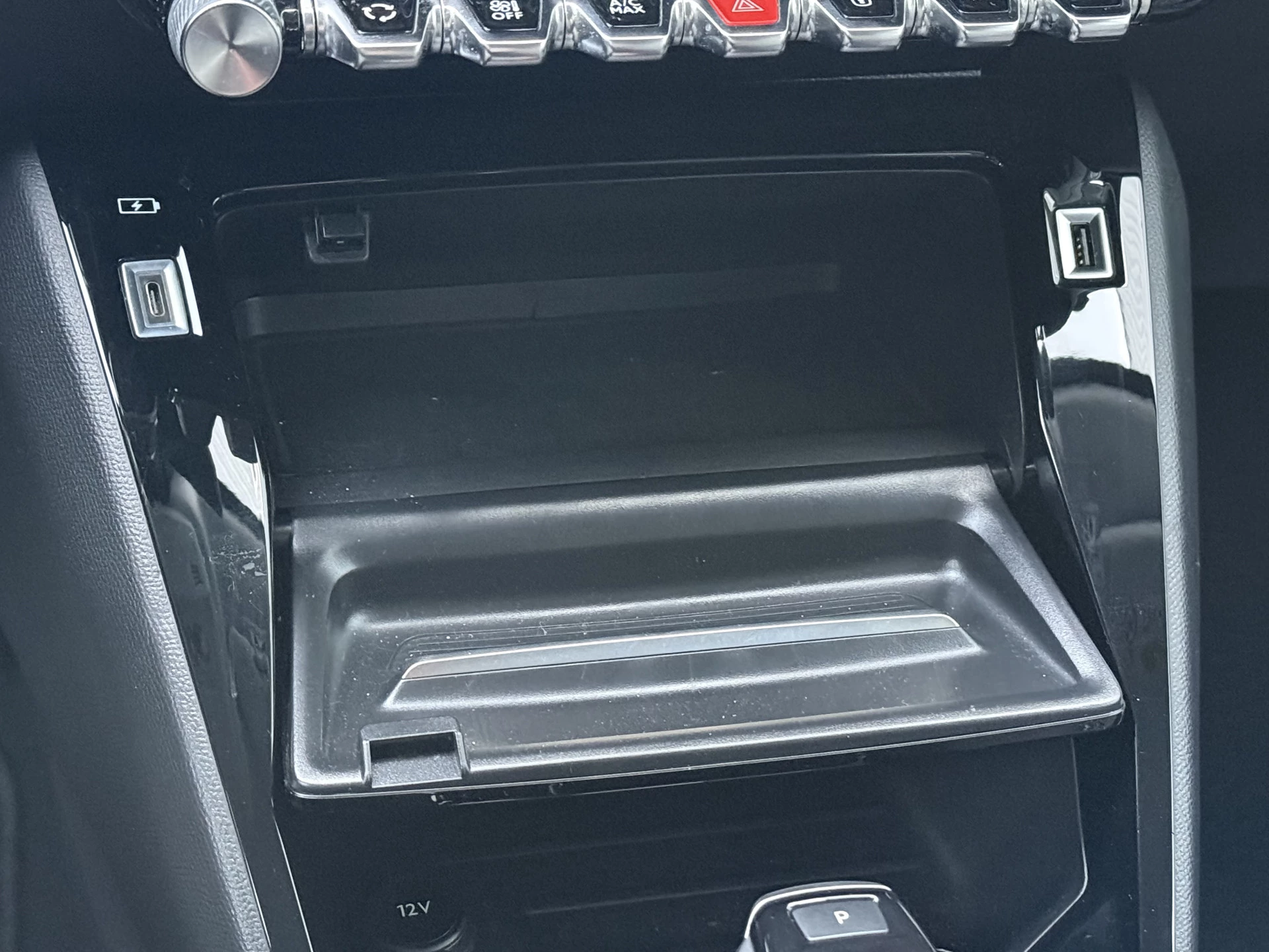 Hoofdafbeelding Peugeot e-208