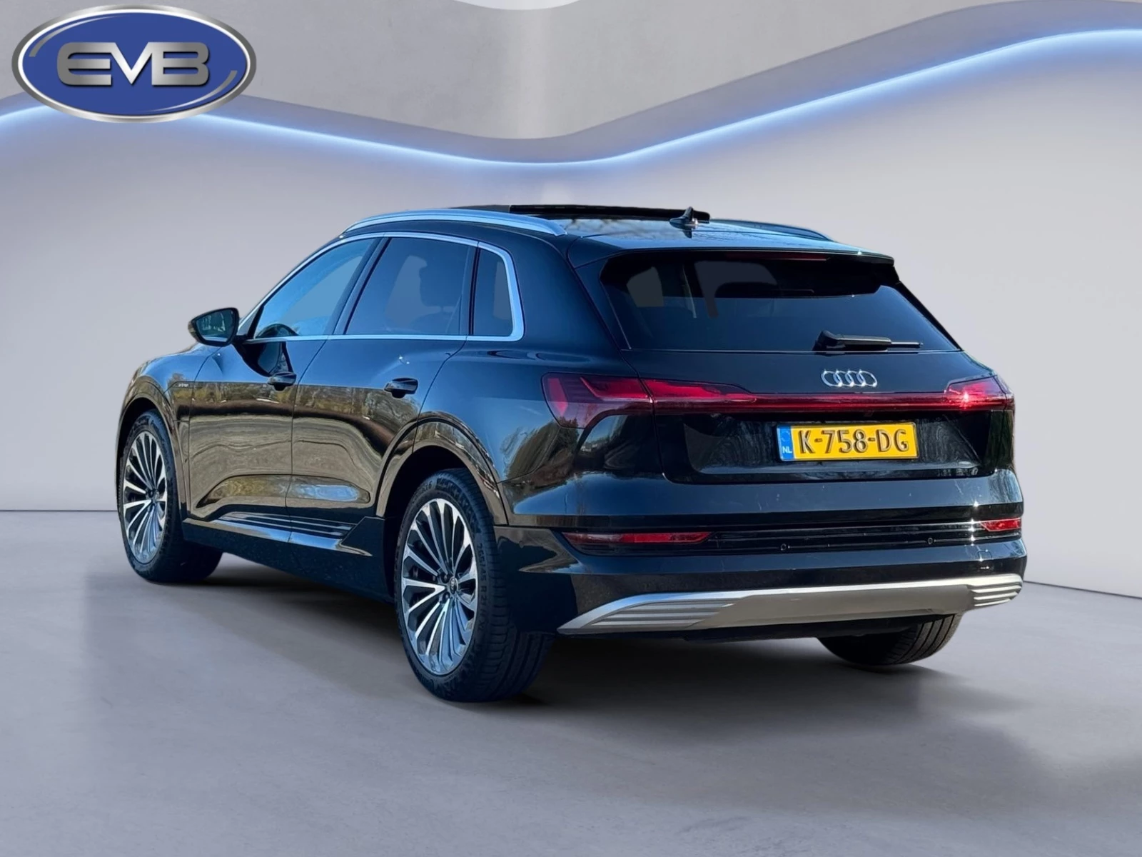 Hoofdafbeelding Audi e-tron