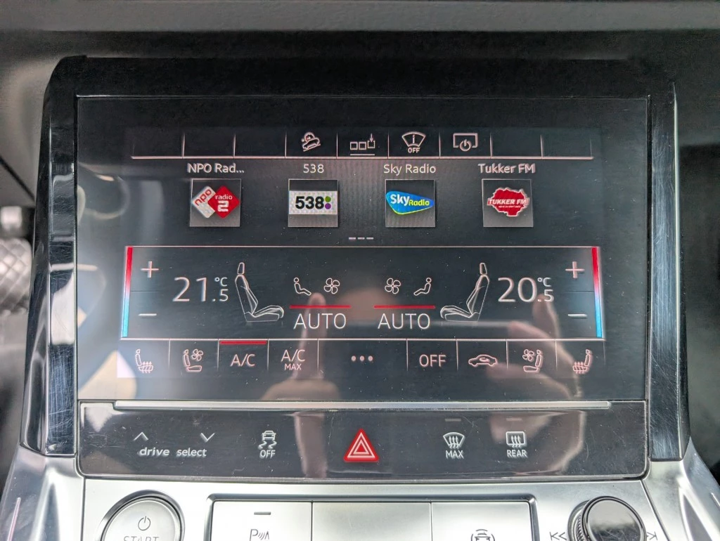 Hoofdafbeelding Audi e-tron